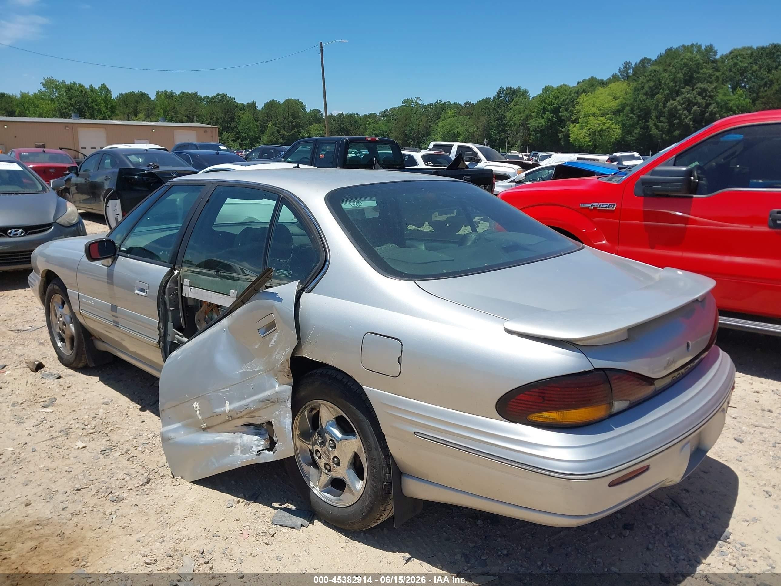 1999 Pontiac Bonneville Se Silver vin: 1G2HX52K5XH244656