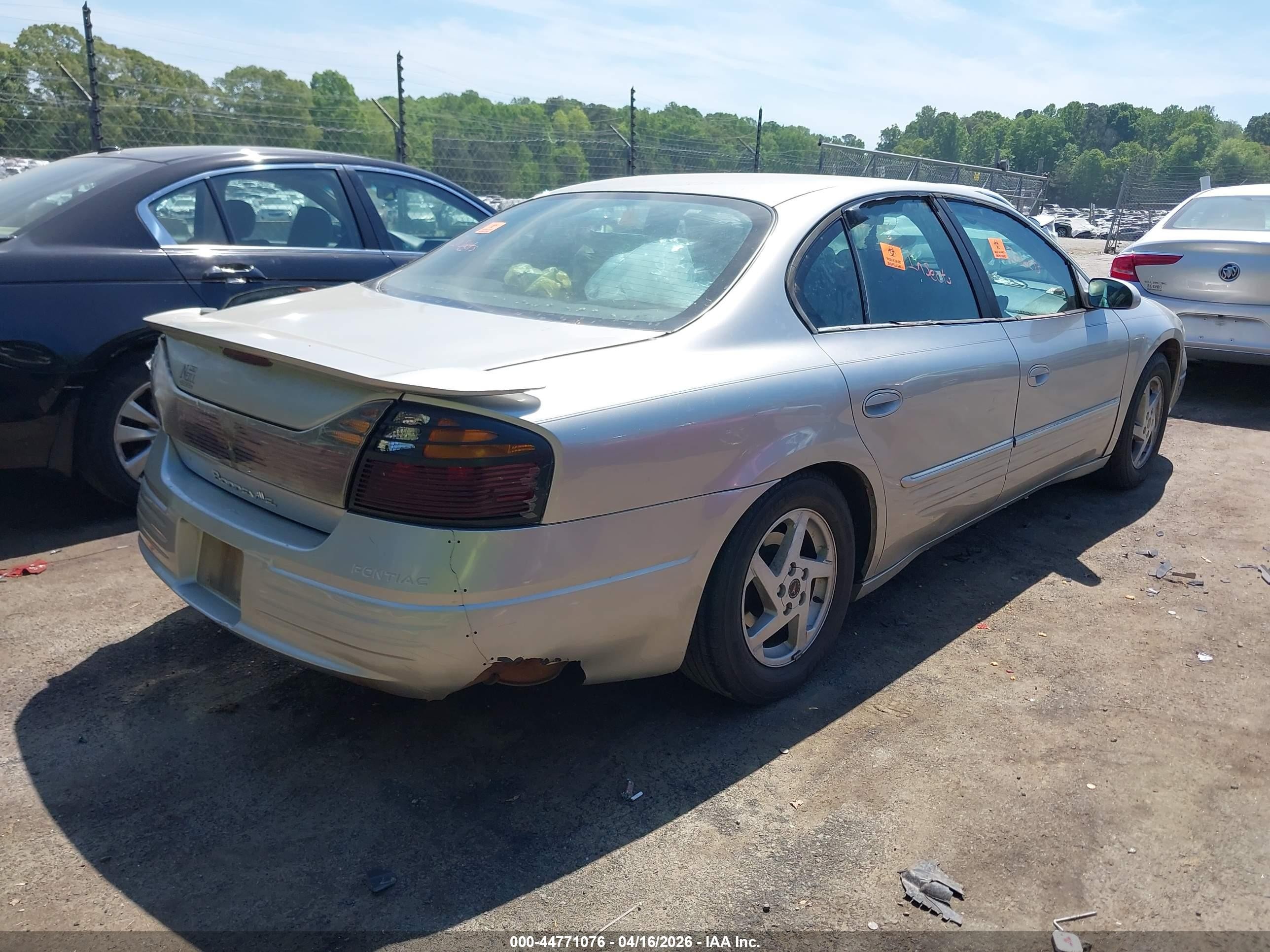 2004 Pontiac Bonneville Se Silver vin: 1G2HX52K64U262991