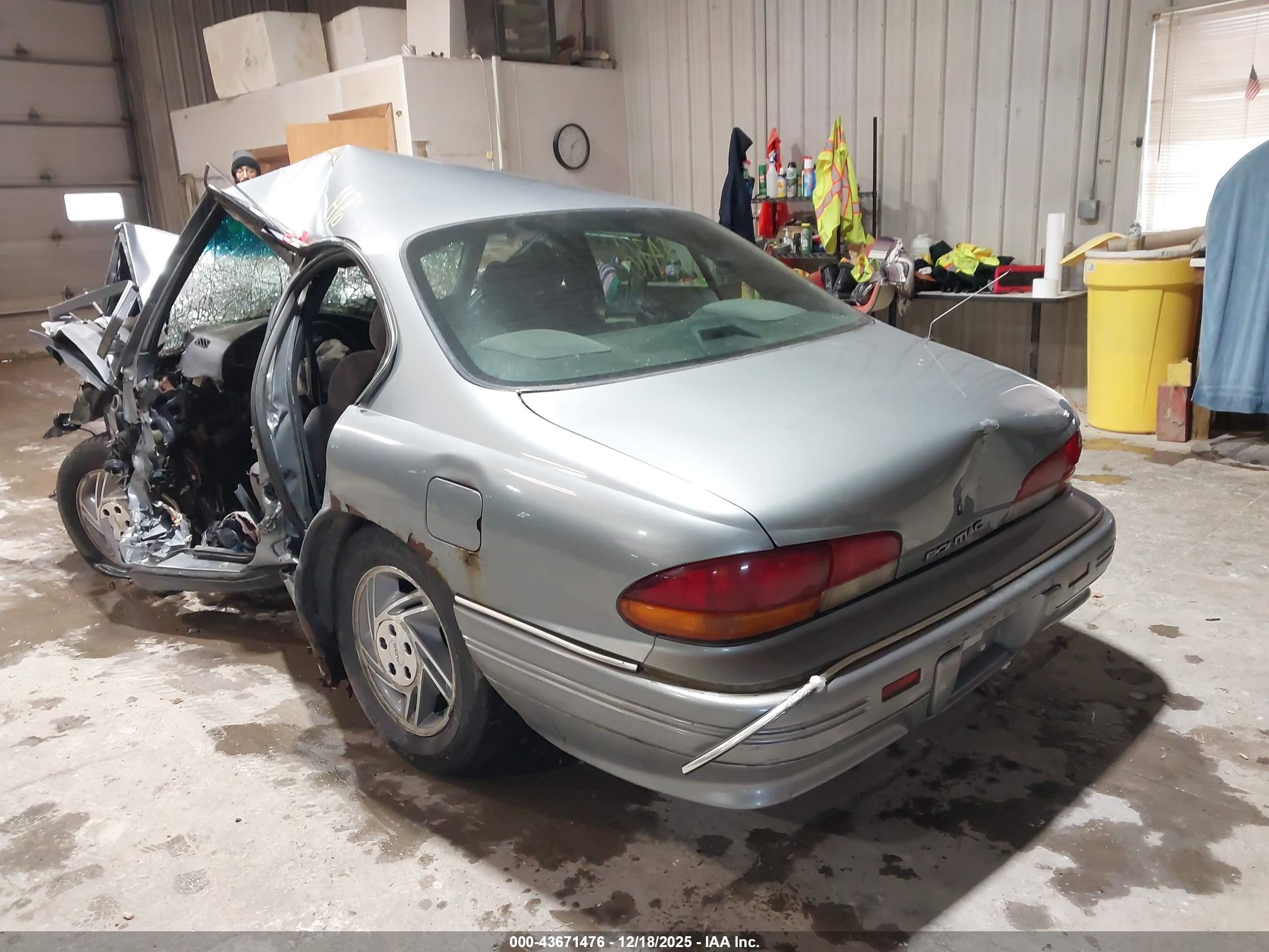 1995 Pontiac Bonneville Se Silver vin: 1G2HX52K6S4275320