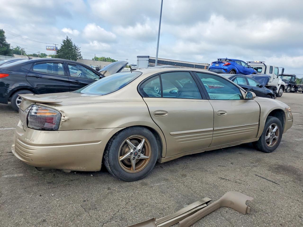 2005 Pontiac Bonneville Se Tan vin: 1G2HX52K75U136933