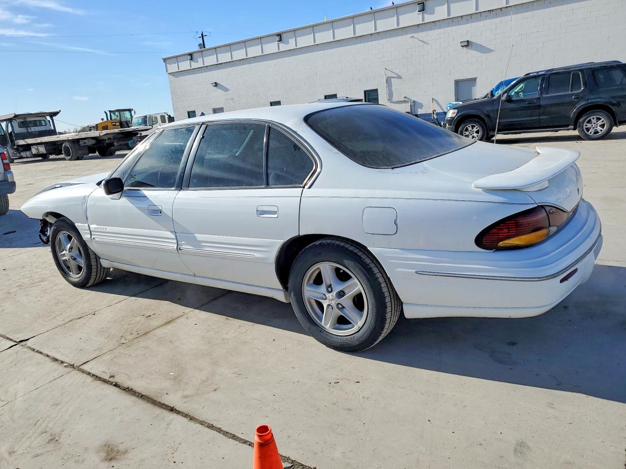 1999 Pontiac Bonneville Se White vin: 1G2HX52K7XH225784