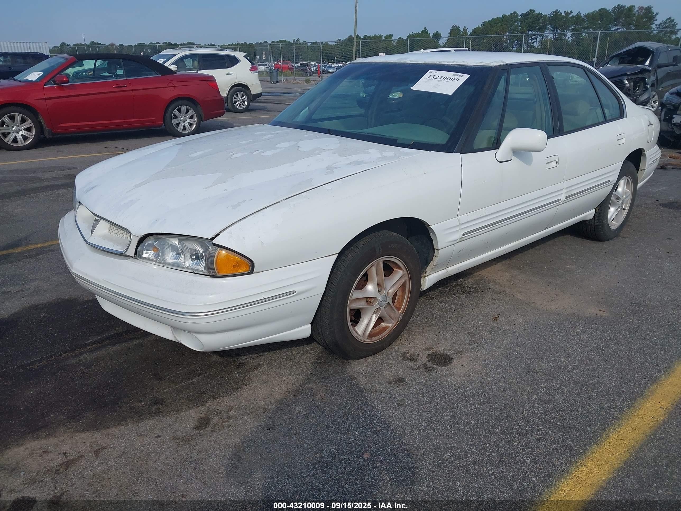 1999 Pontiac Bonneville Se White vin: 1G2HX52K7XH254153