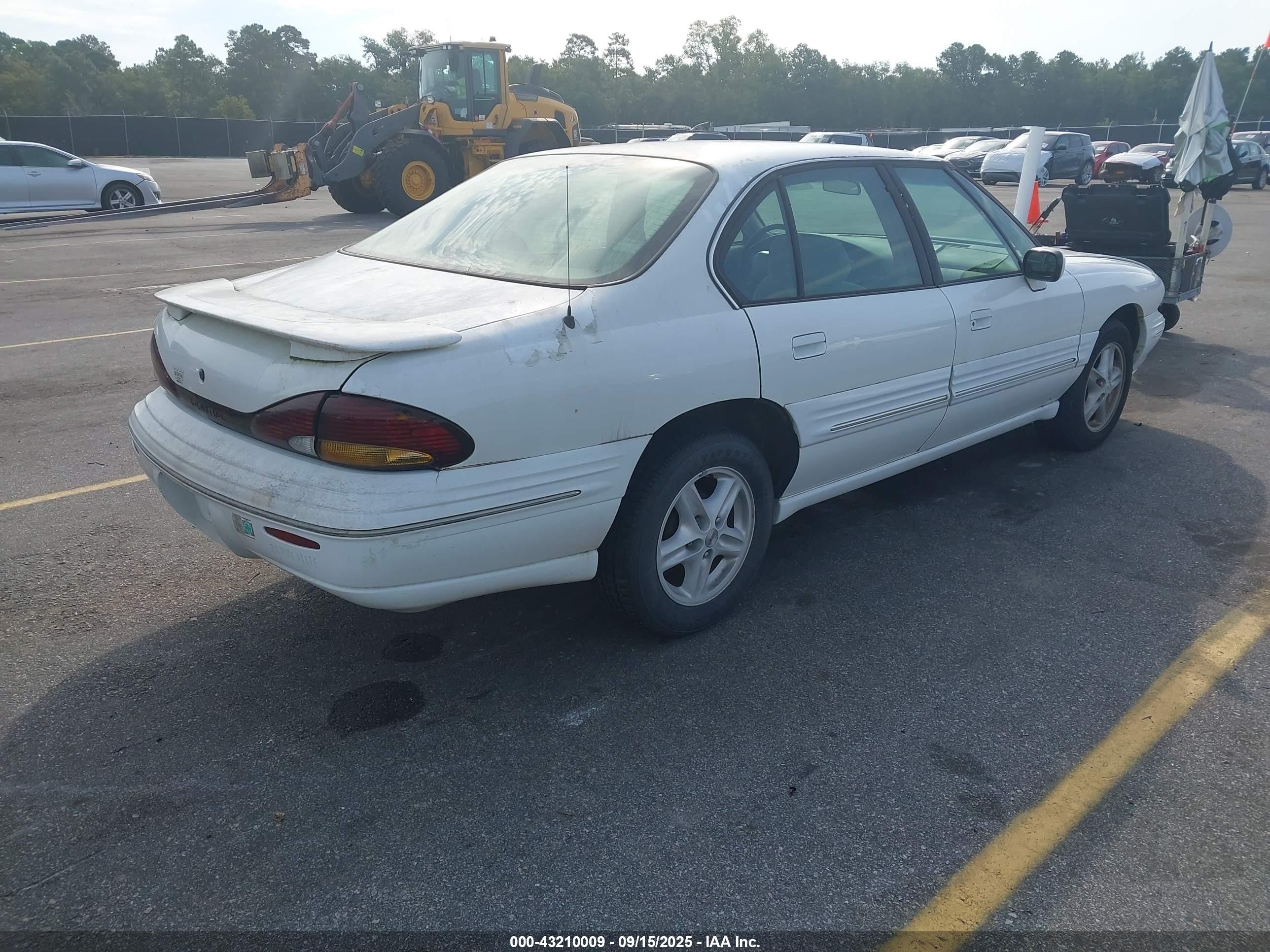 1999 Pontiac Bonneville Se White vin: 1G2HX52K7XH254153