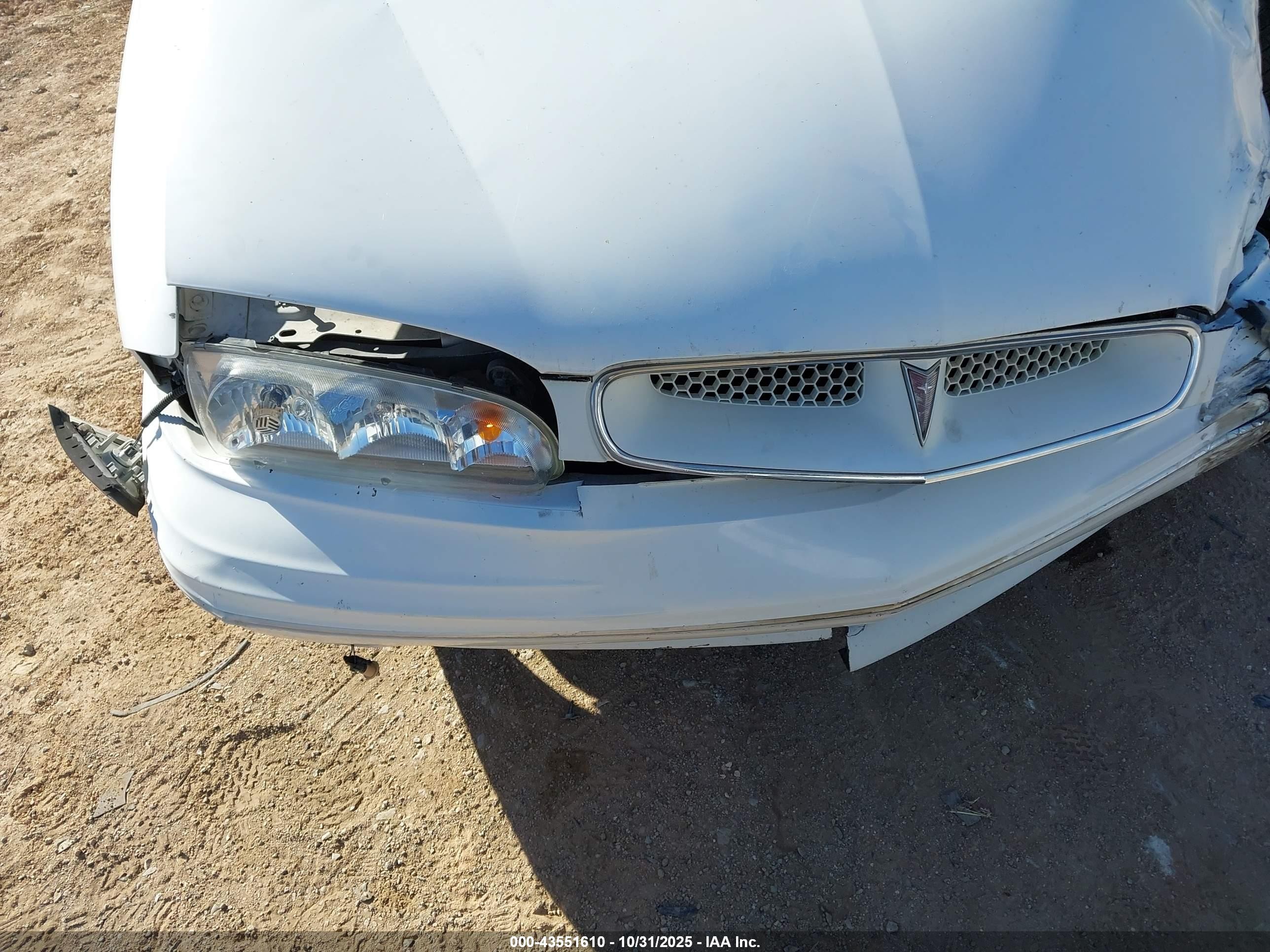 1999 Pontiac Bonneville Se White vin: 1G2HX52K8XH223008
