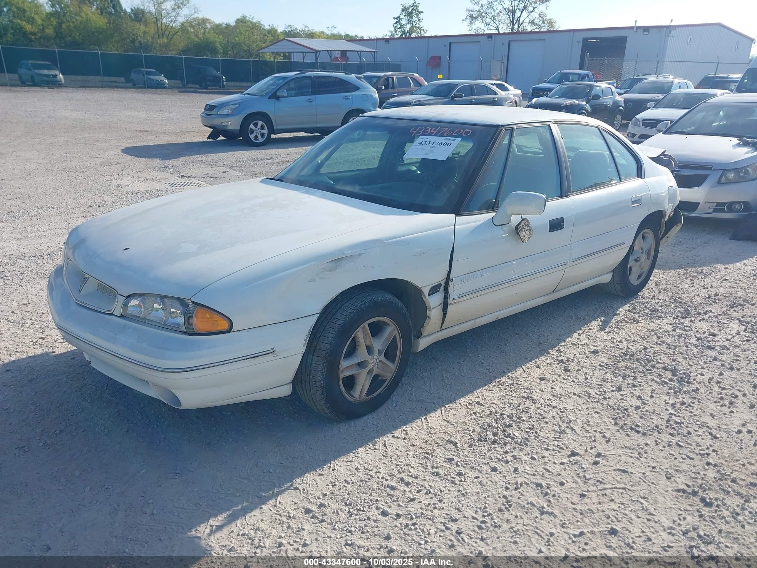1996 Pontiac Bonneville Se Белый vin: 1G2HX52K9T4210706