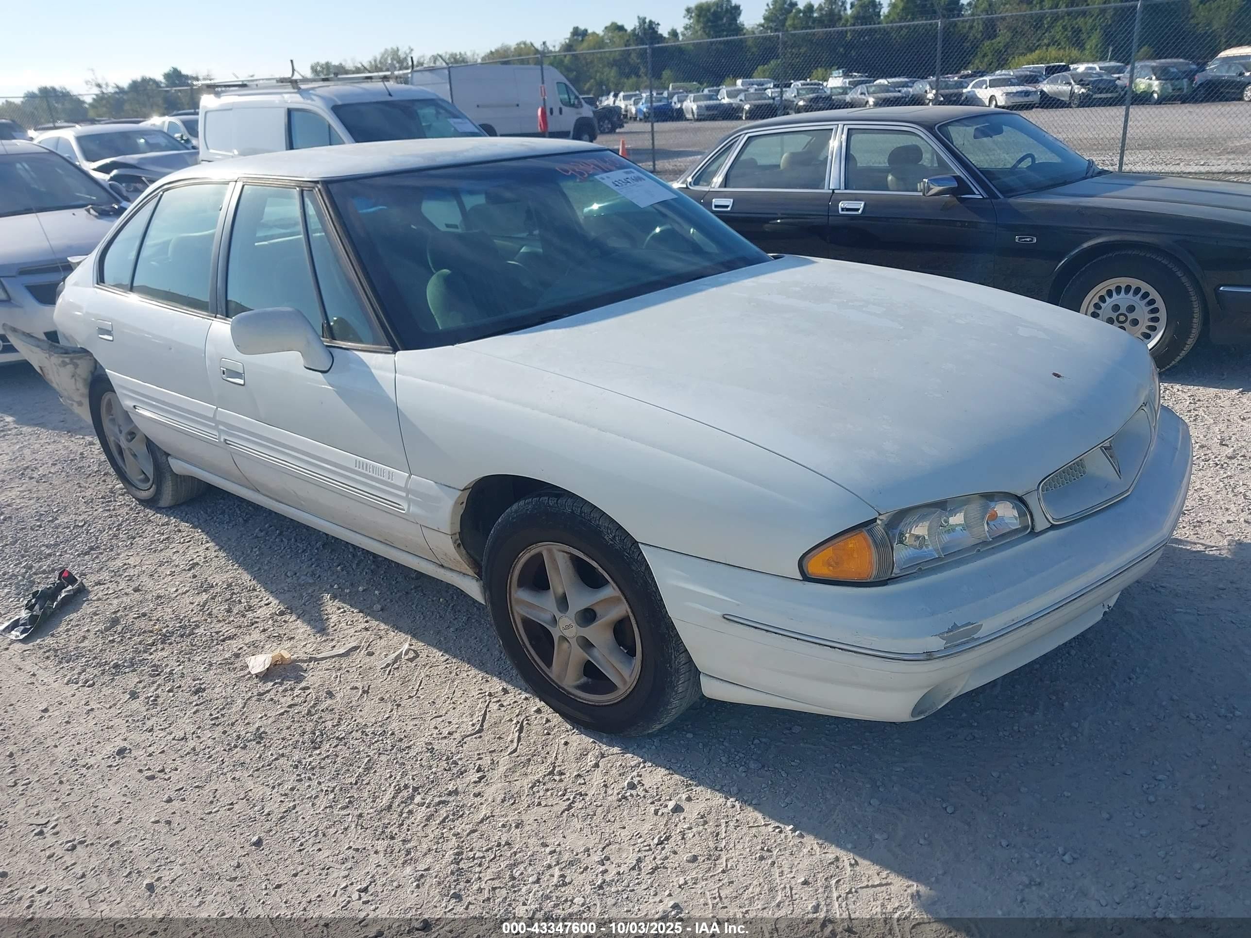 1996 Pontiac Bonneville Se Белый vin: 1G2HX52K9T4210706