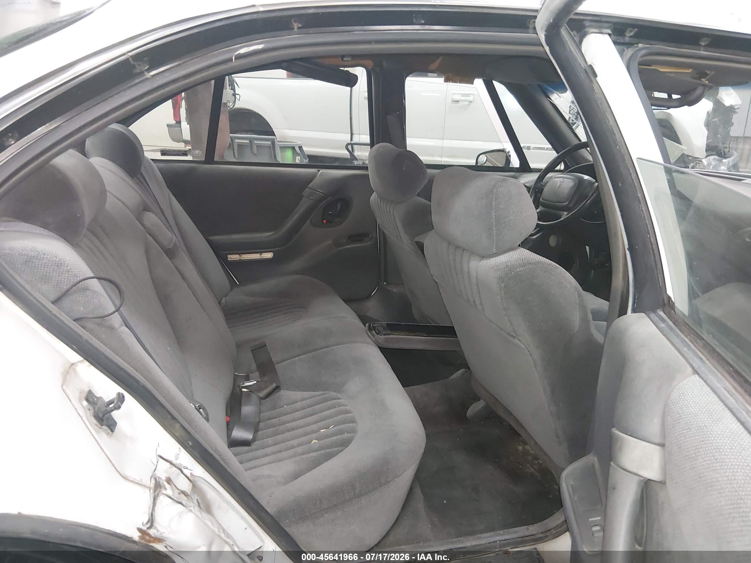 1997 Pontiac Bonneville Se White vin: 1G2HX52K9VH221068