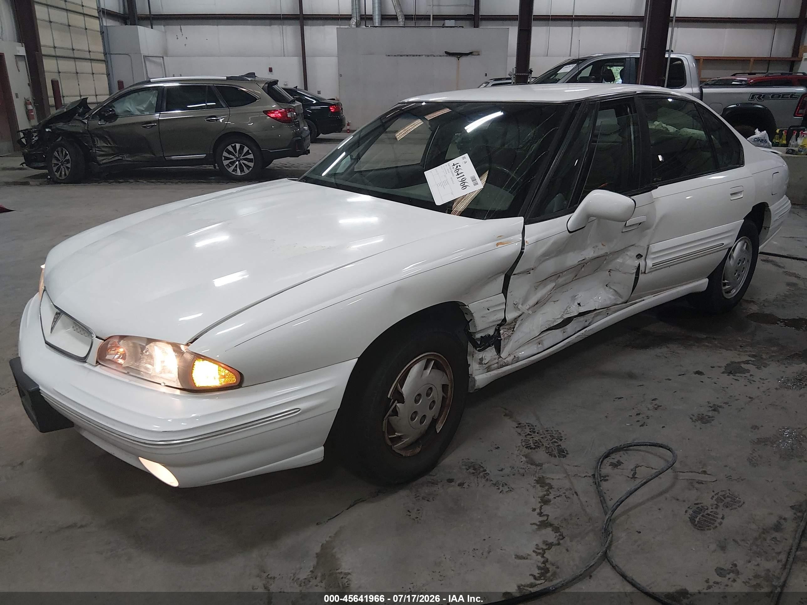 1997 Pontiac Bonneville Se White vin: 1G2HX52K9VH221068
