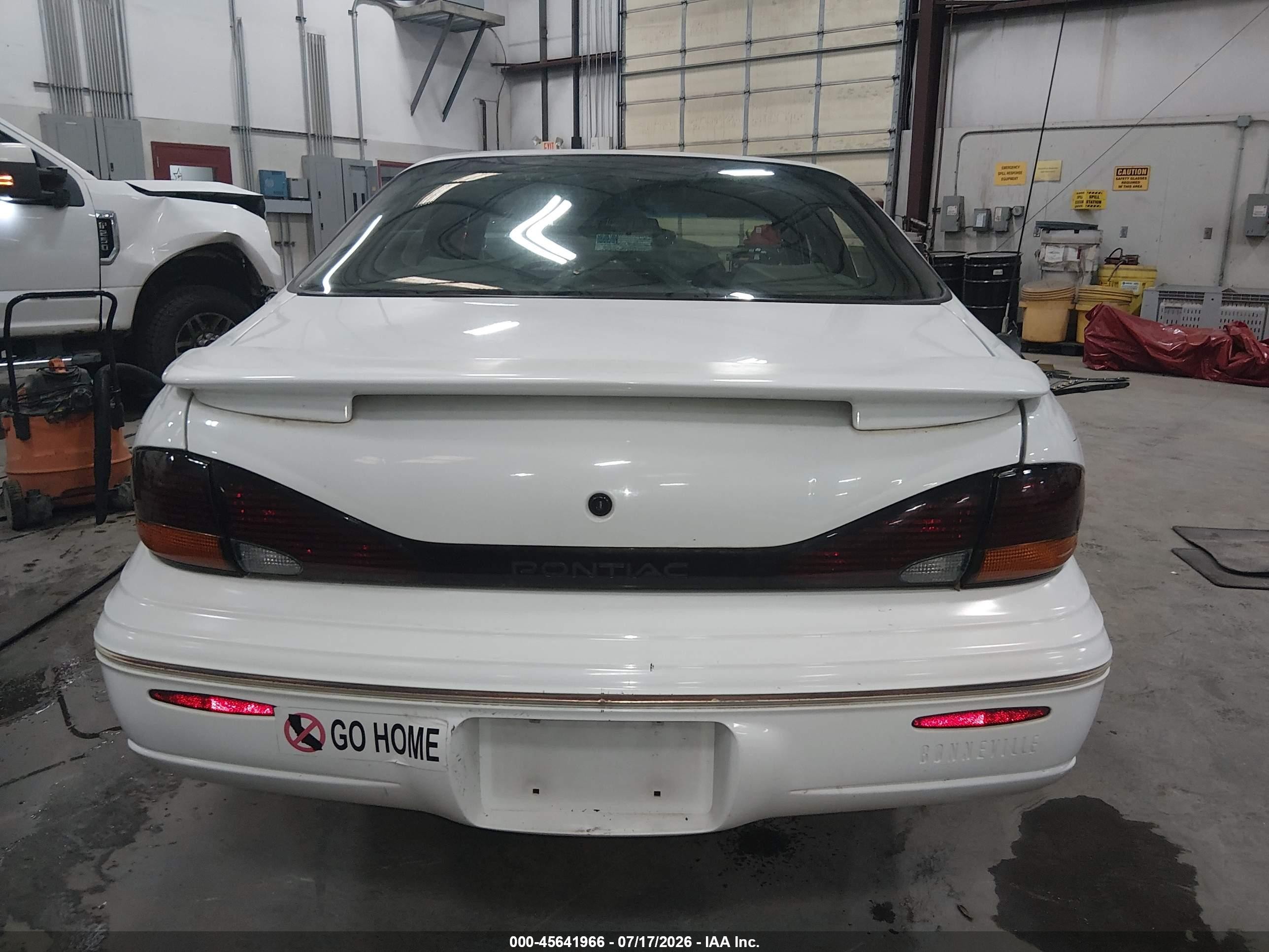 1997 Pontiac Bonneville Se White vin: 1G2HX52K9VH221068