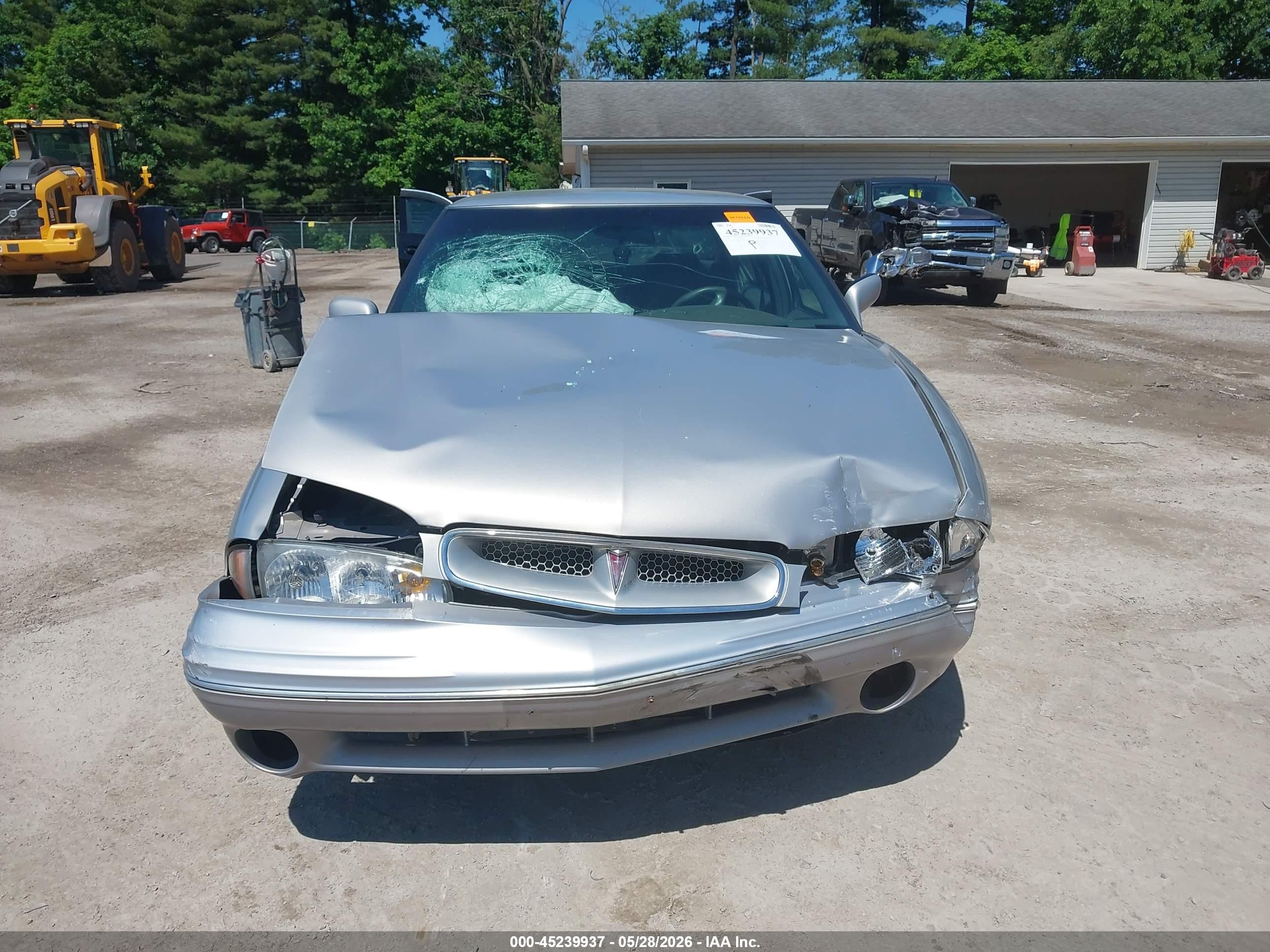 1998 Pontiac Bonneville Se Silver vin: 1G2HX52K9W4201413