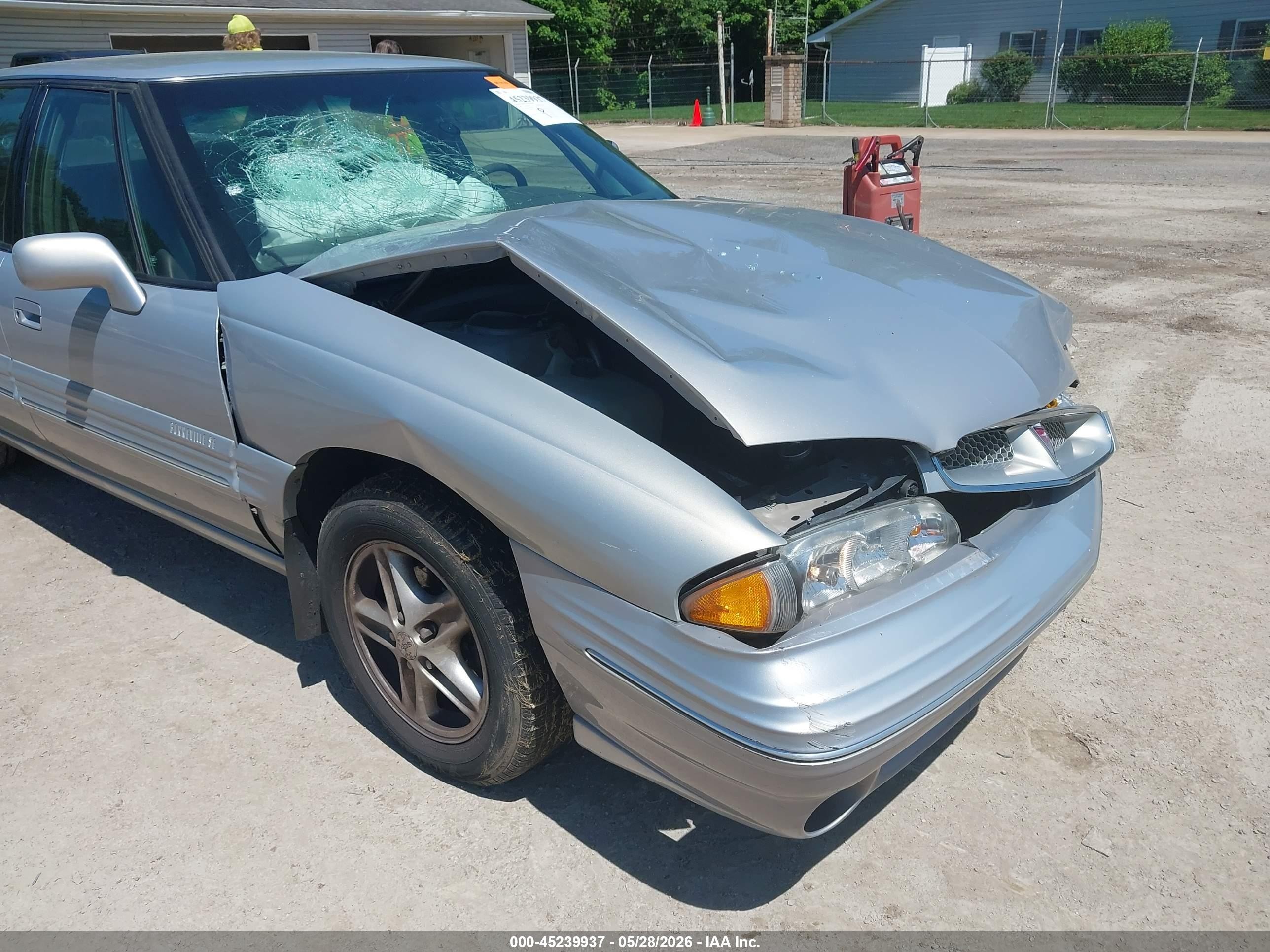 1998 Pontiac Bonneville Se Silver vin: 1G2HX52K9W4201413