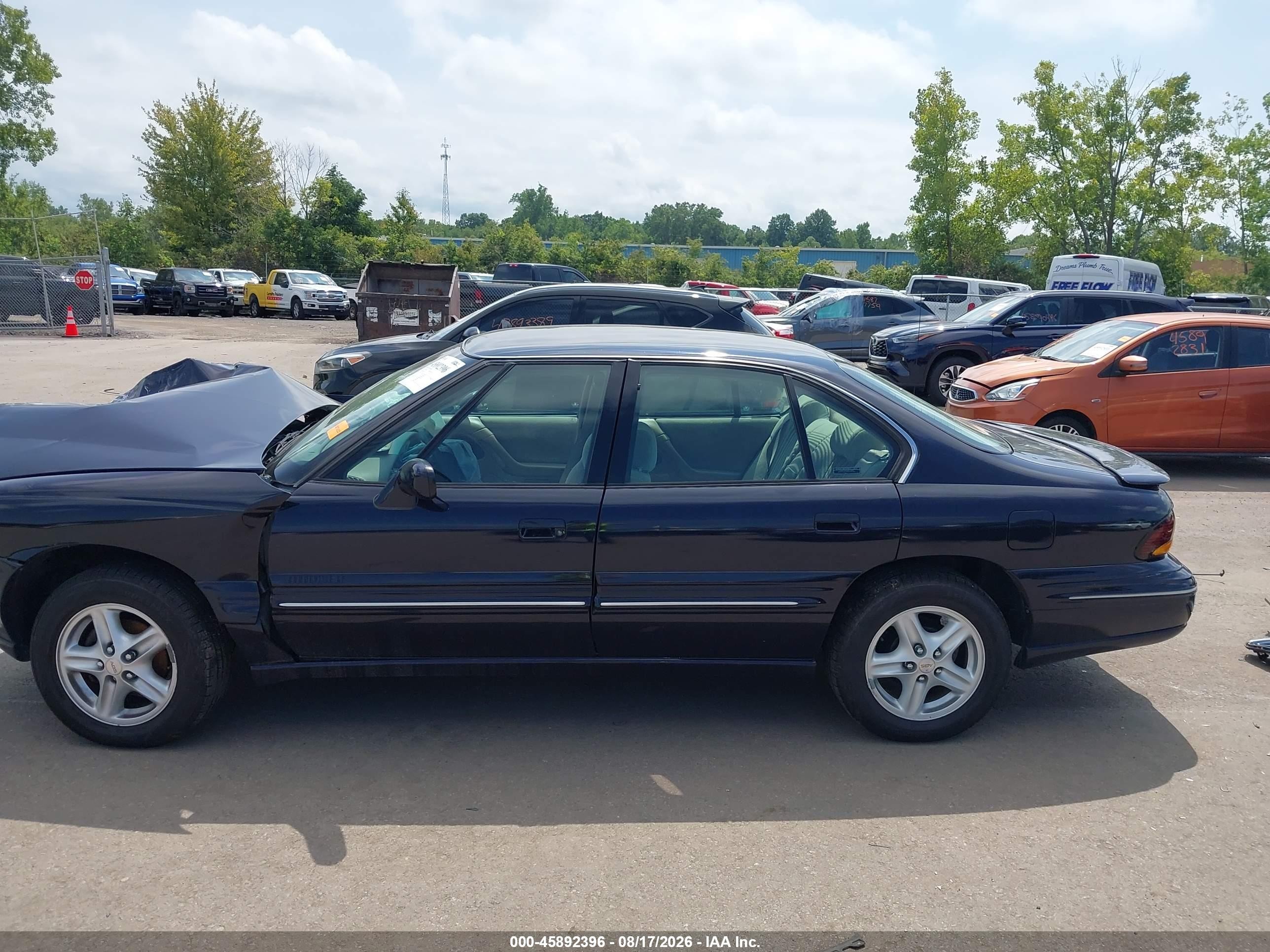 1998 Pontiac Bonneville Se Dark Blue vin: 1G2HX52K9W4222181
