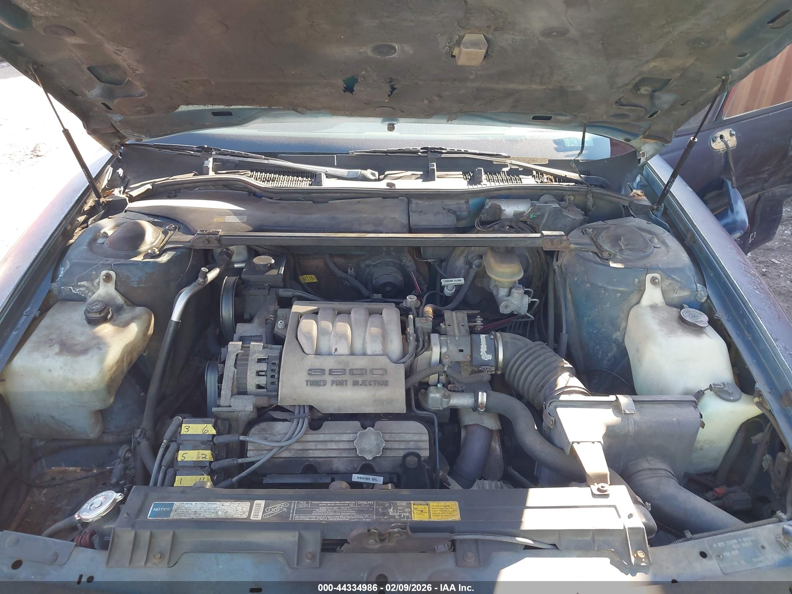1992 Pontiac Bonneville Se Dark Blue vin: 1G2HX53L1N1226748