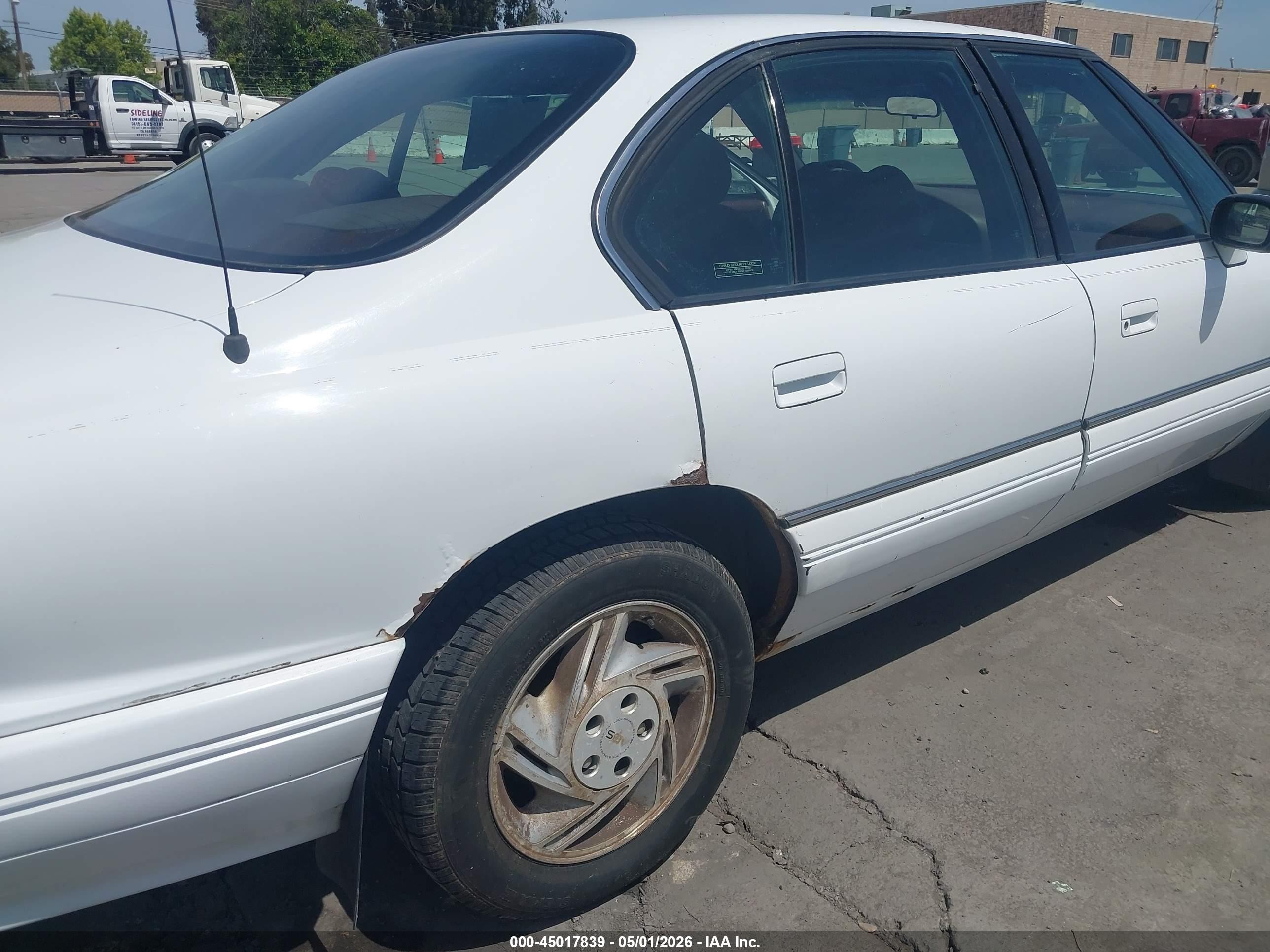1993 Pontiac Bonneville Se White vin: 1G2HX53L1P1291294