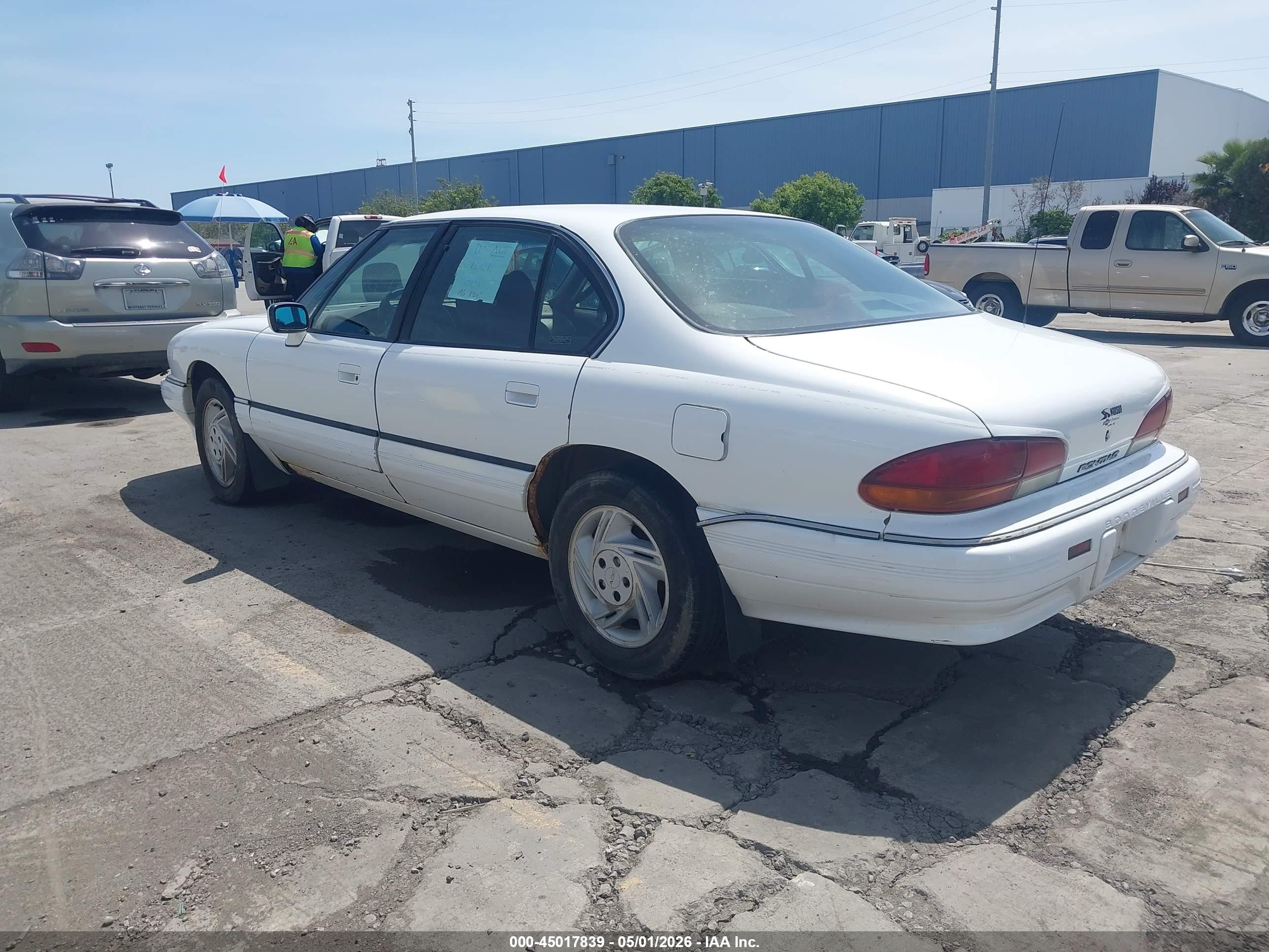 1993 Pontiac Bonneville Se White vin: 1G2HX53L1P1291294