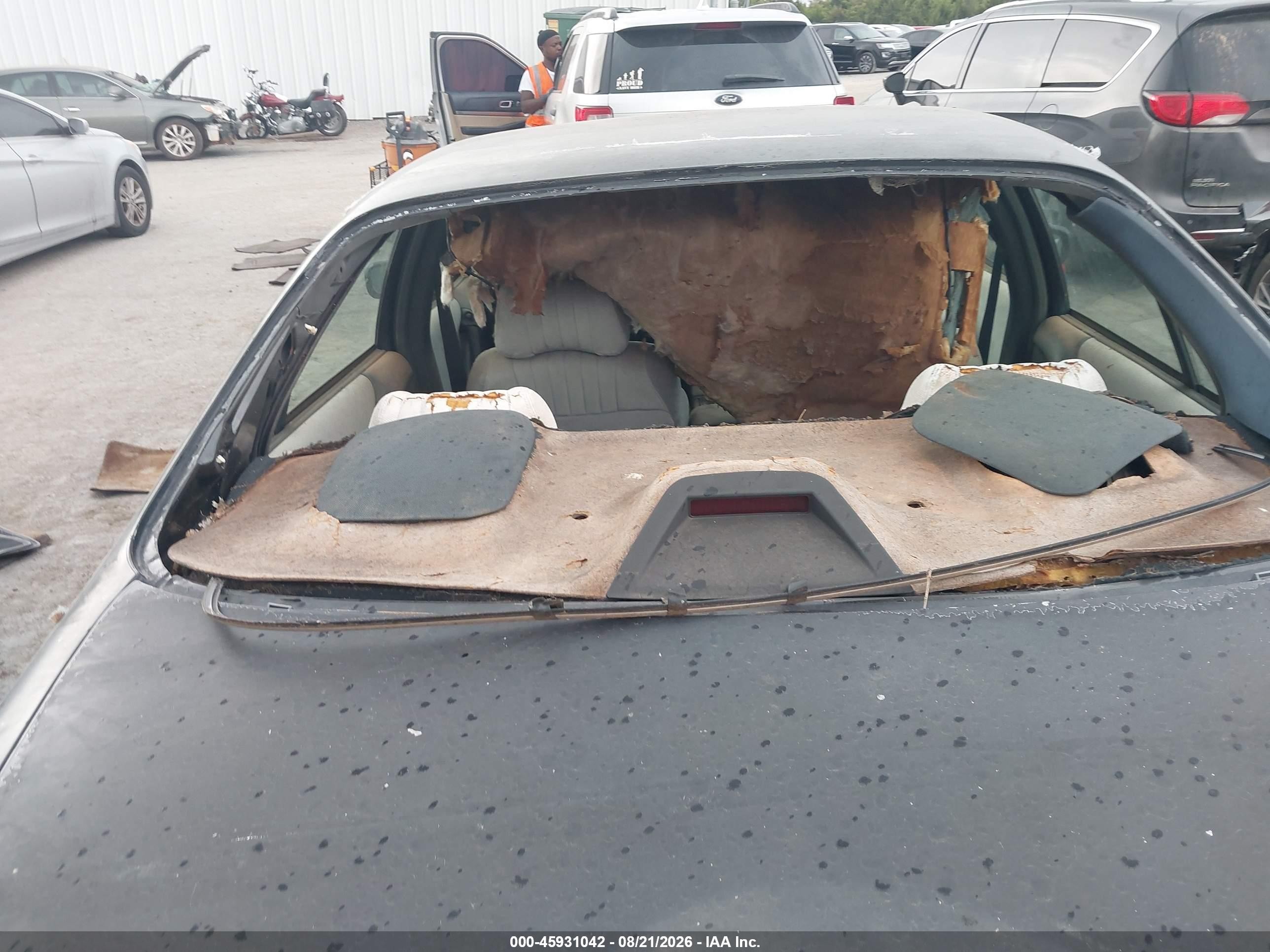 1992 Pontiac Bonneville Se Черный vin: 1G2HX53L3N1259007