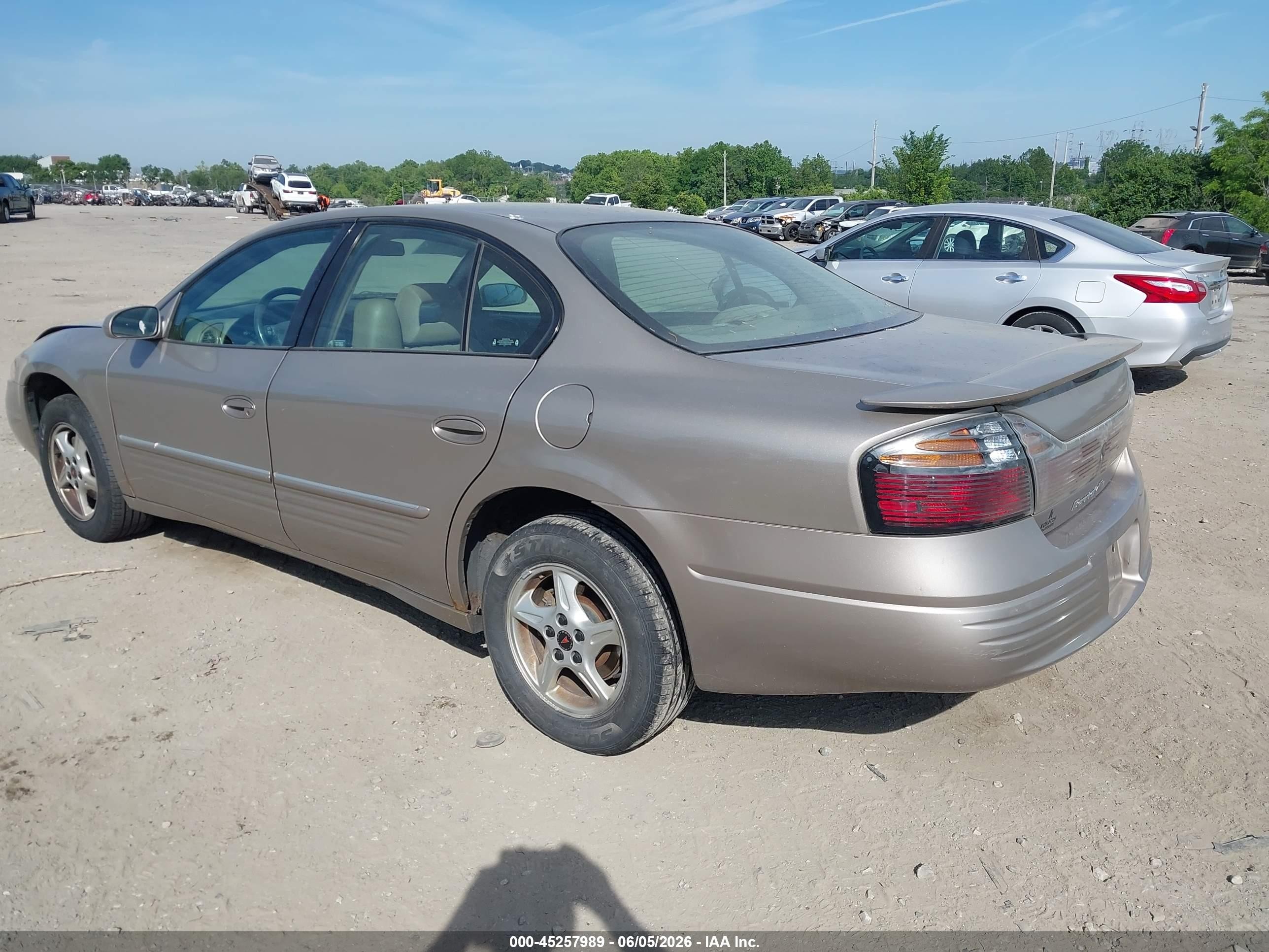 2002 Pontiac Bonneville Se Champagne vin: 1G2HX54K424235928
