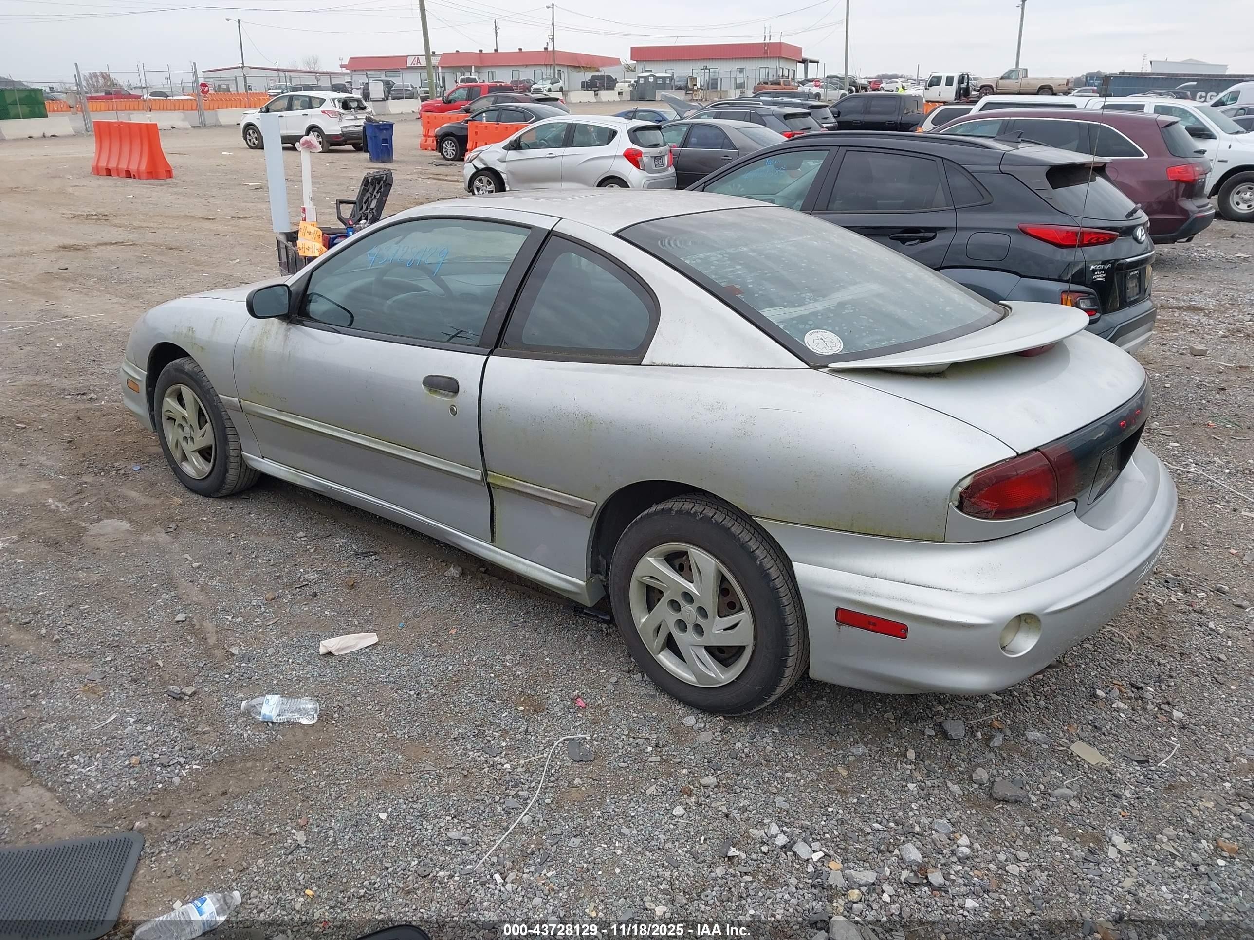 2001 Pontiac Sunfire Se Silver vin: 1G2JB124417113757