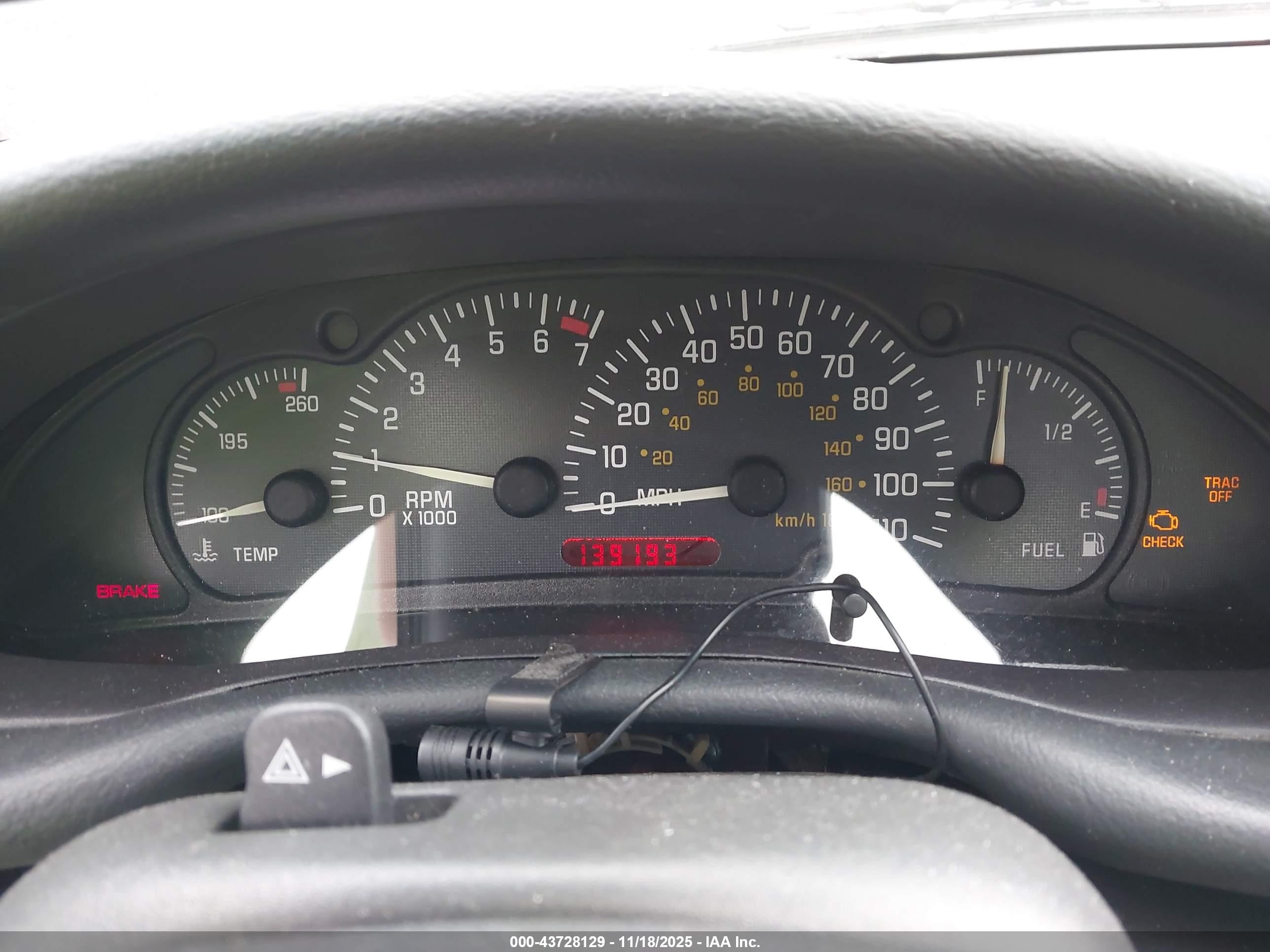 2001 Pontiac Sunfire Se Silver vin: 1G2JB124417113757