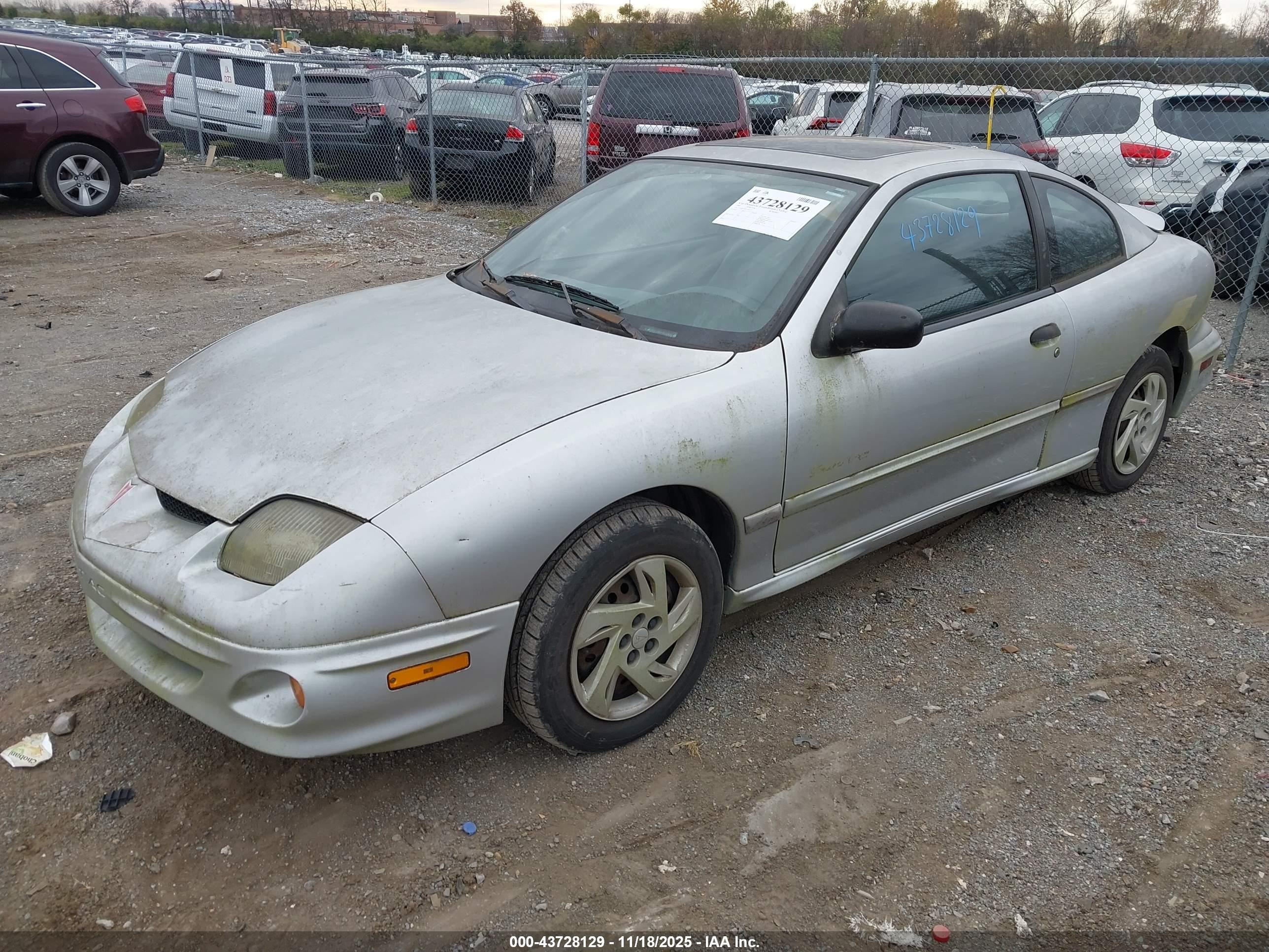 2001 Pontiac Sunfire Se Silver vin: 1G2JB124417113757