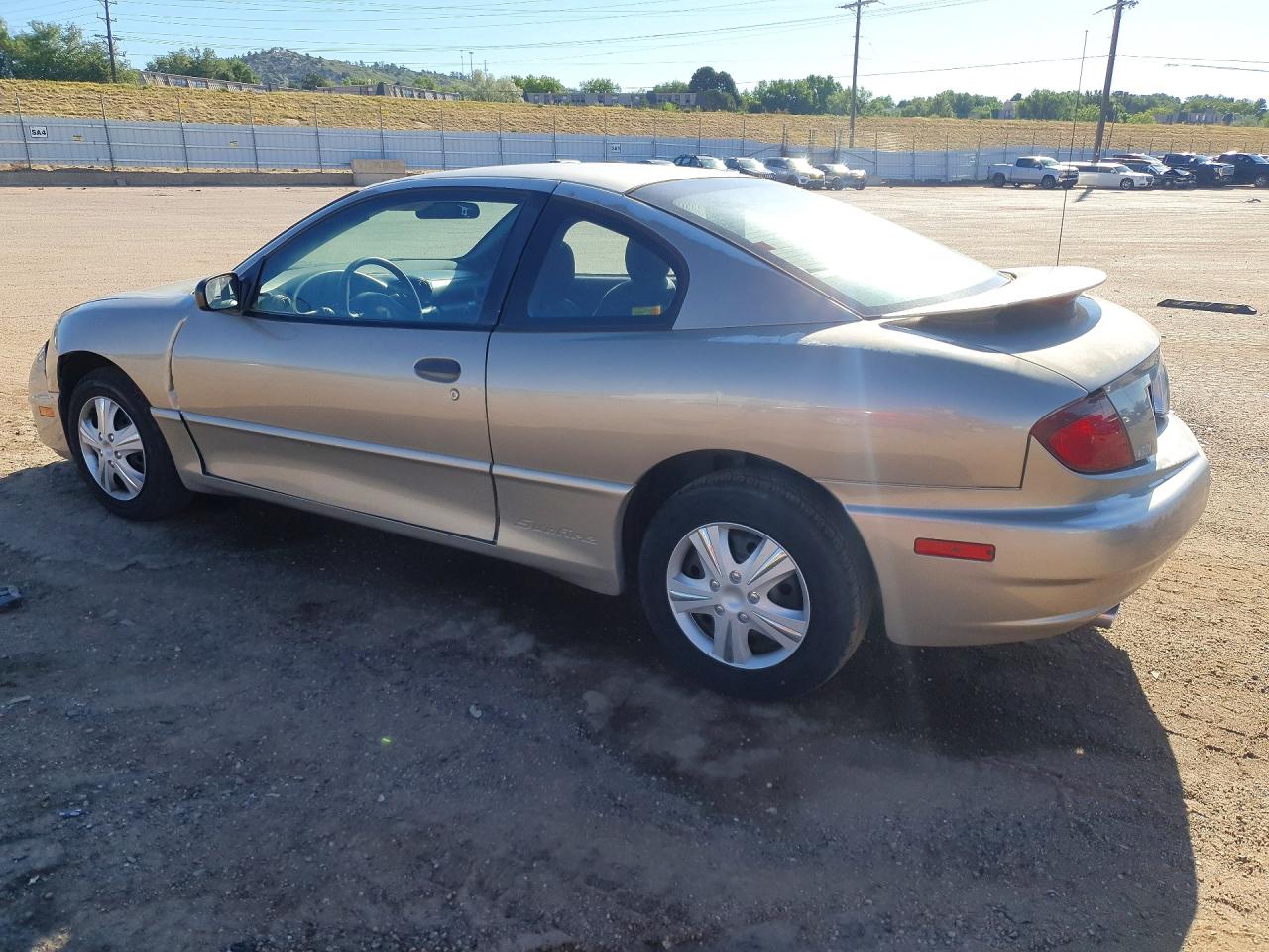 2003 Pontiac Sunfire Gold vin: 1G2JB12F137369858