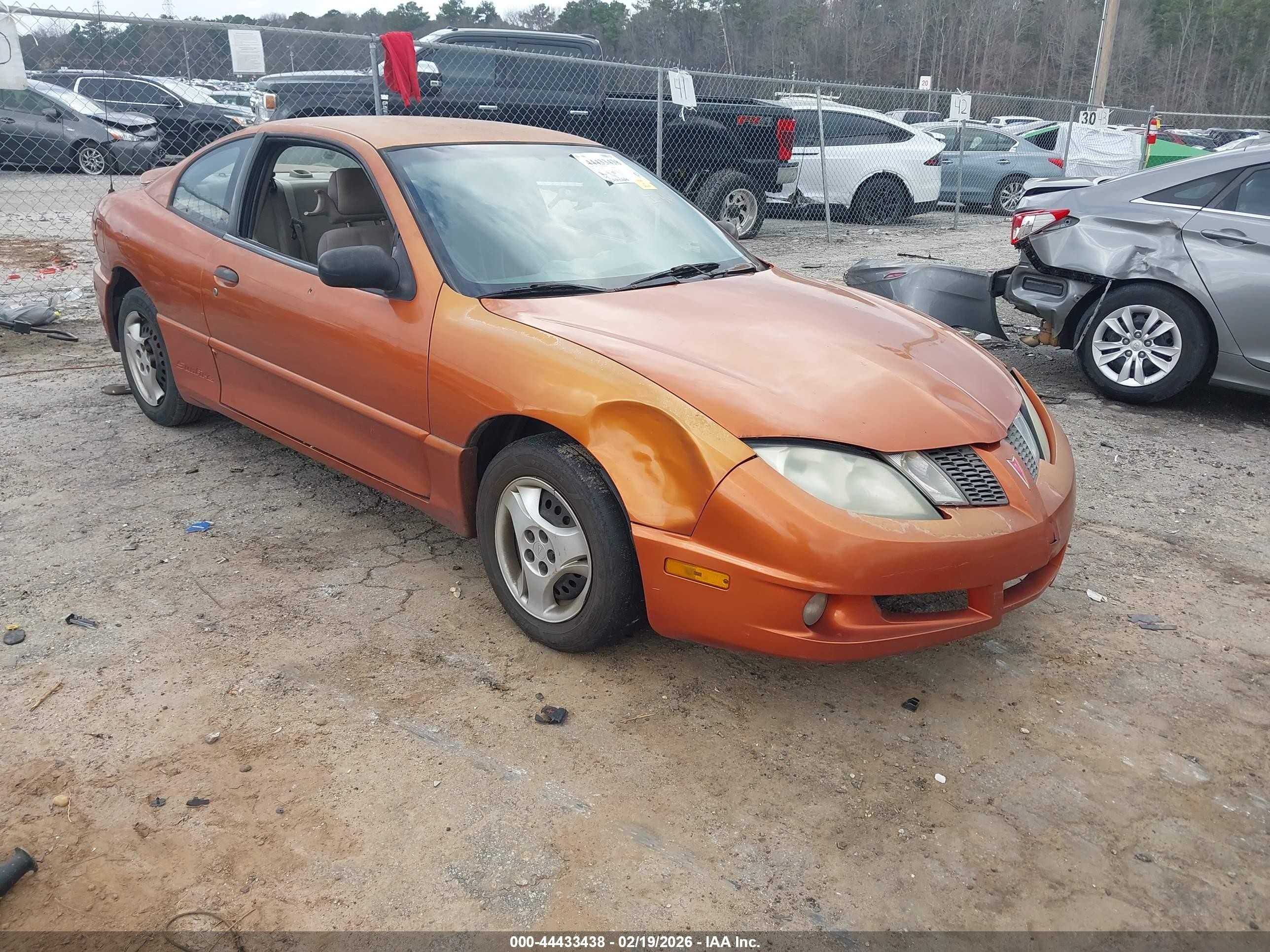 2004 Pontiac Sunfire   Orange vin: 1G2JB12F147114354