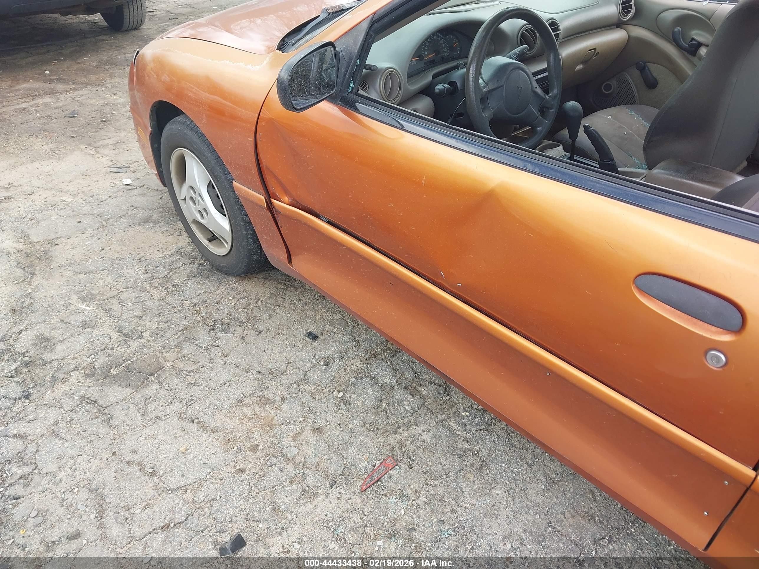 2004 Pontiac Sunfire   Orange vin: 1G2JB12F147114354