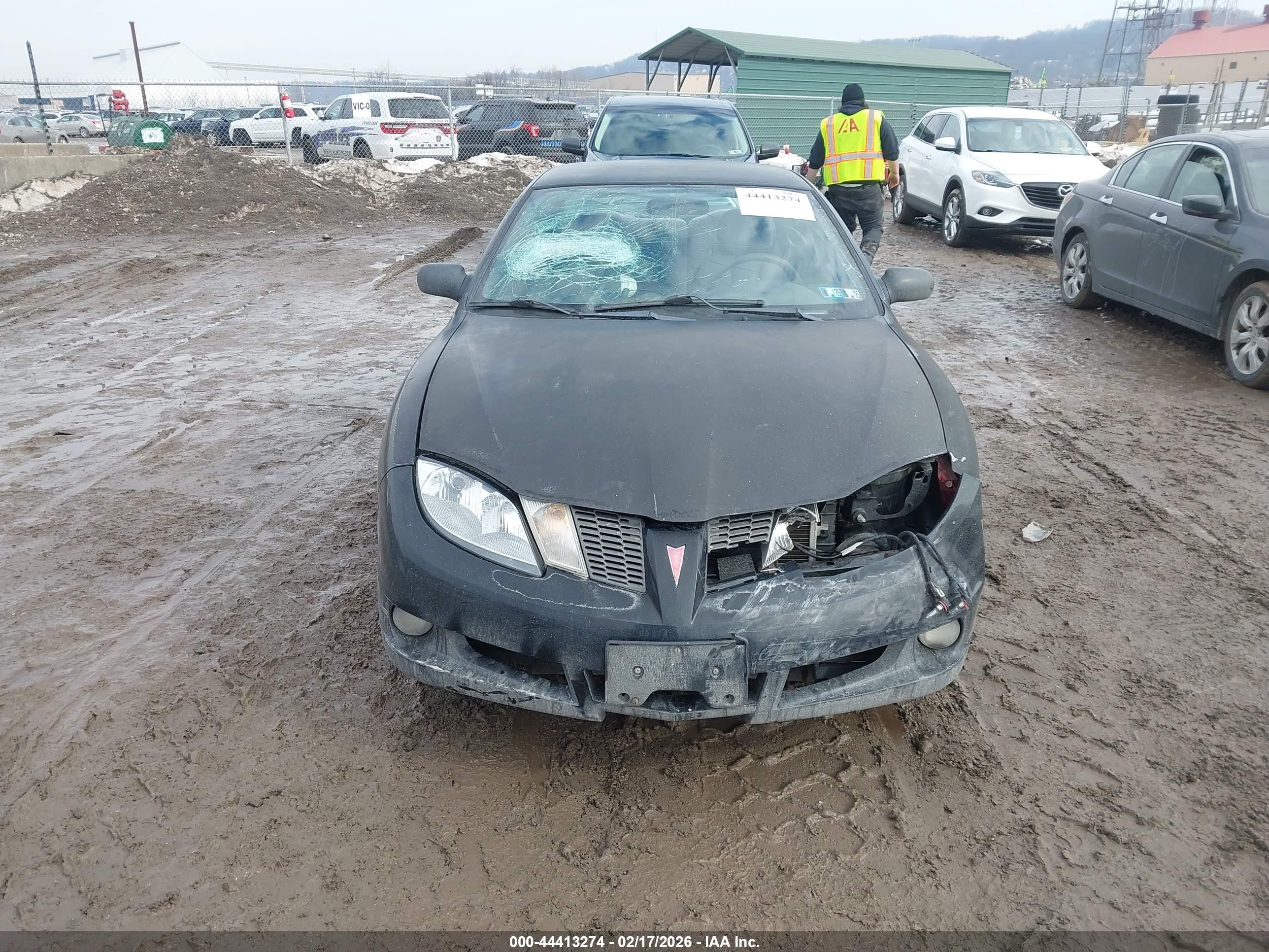 2004 Pontiac Sunfire   Black vin: 1G2JB12F147208041