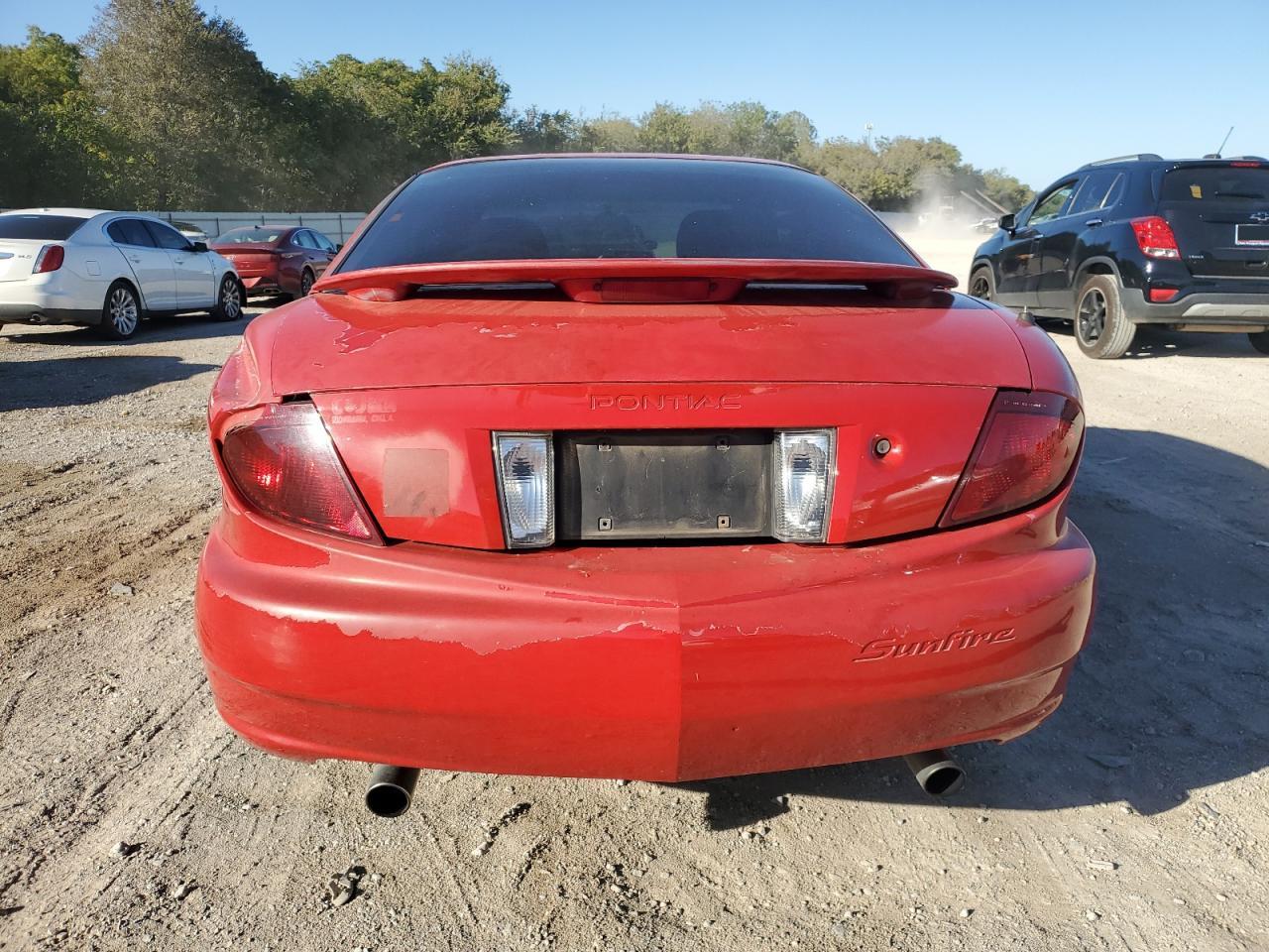 2003 Pontiac Sunfire Red vin: 1G2JB12F237372817