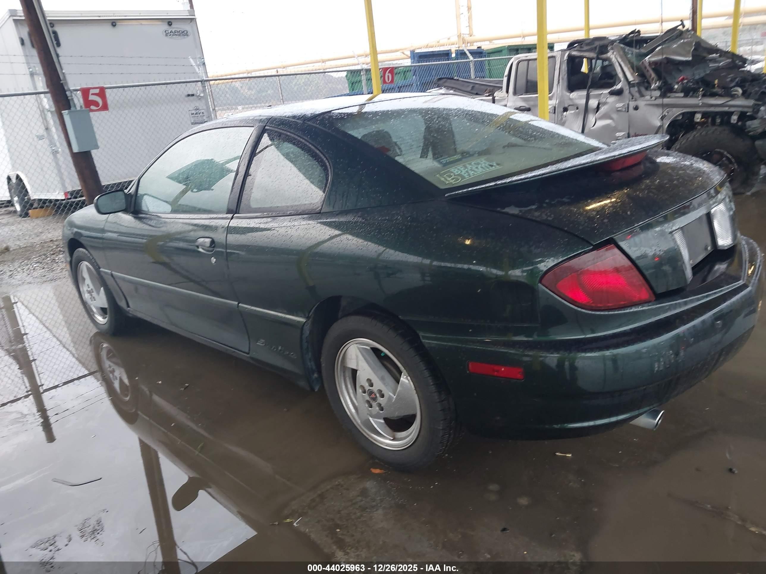 2003 Pontiac Sunfire   Green vin: 1G2JB12F337199311