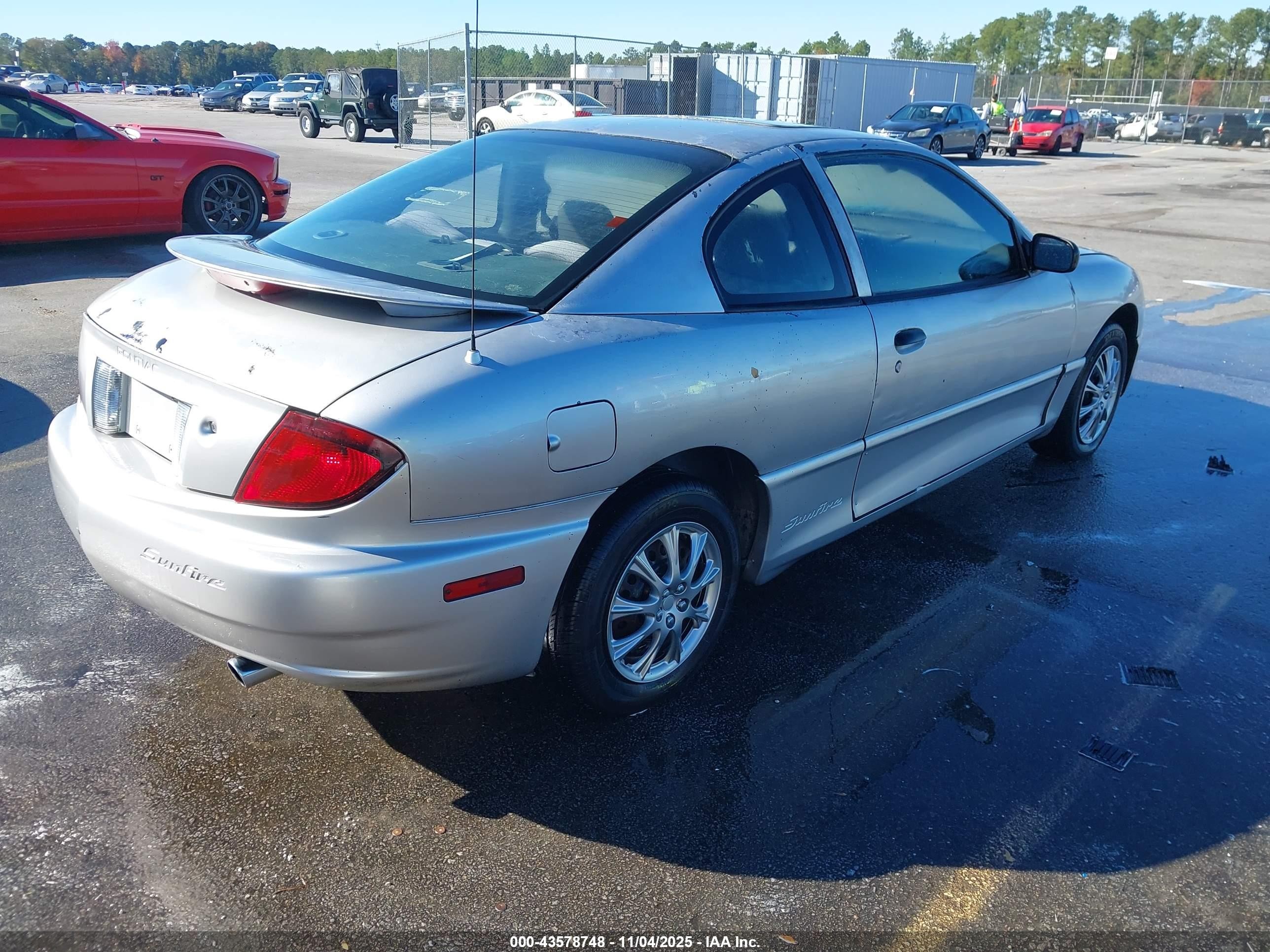2003 Pontiac Sunfire   Silver vin: 1G2JB12F437354982
