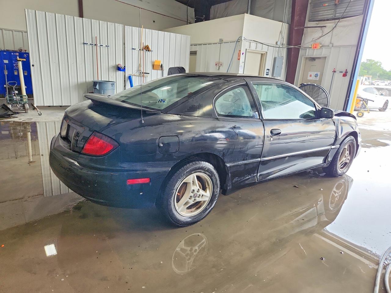 2004 Pontiac Sunfire Black vin: 1G2JB12F447227120