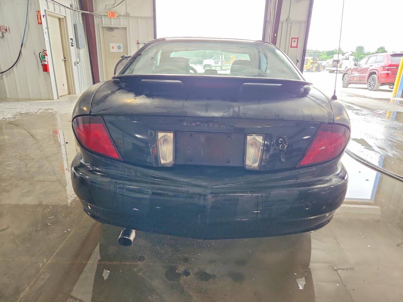 2004 Pontiac Sunfire Black vin: 1G2JB12F447227120