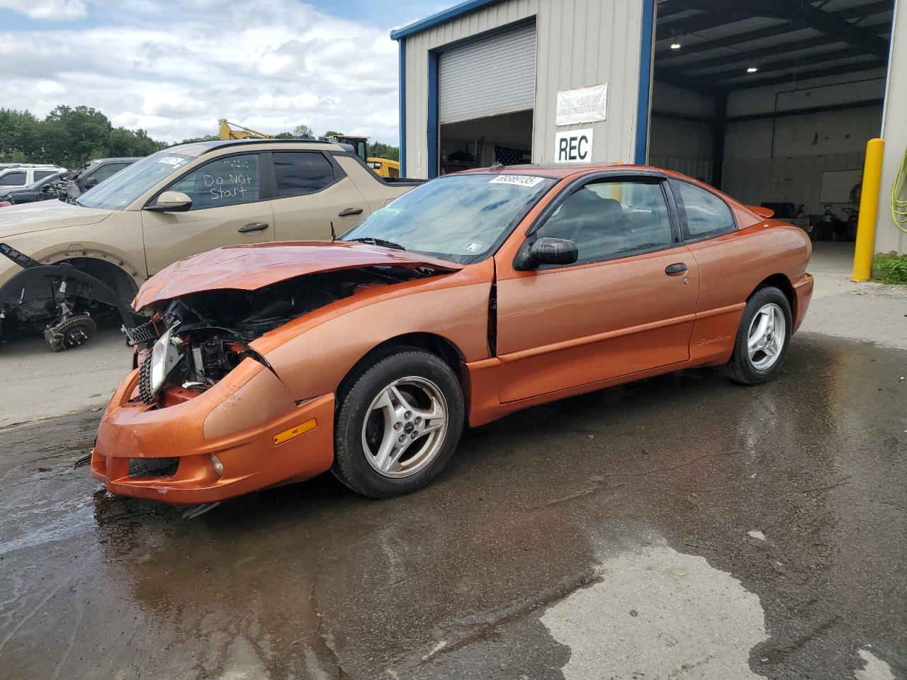 2004 Pontiac Sunfire Orange vin: 1G2JB12F547289514