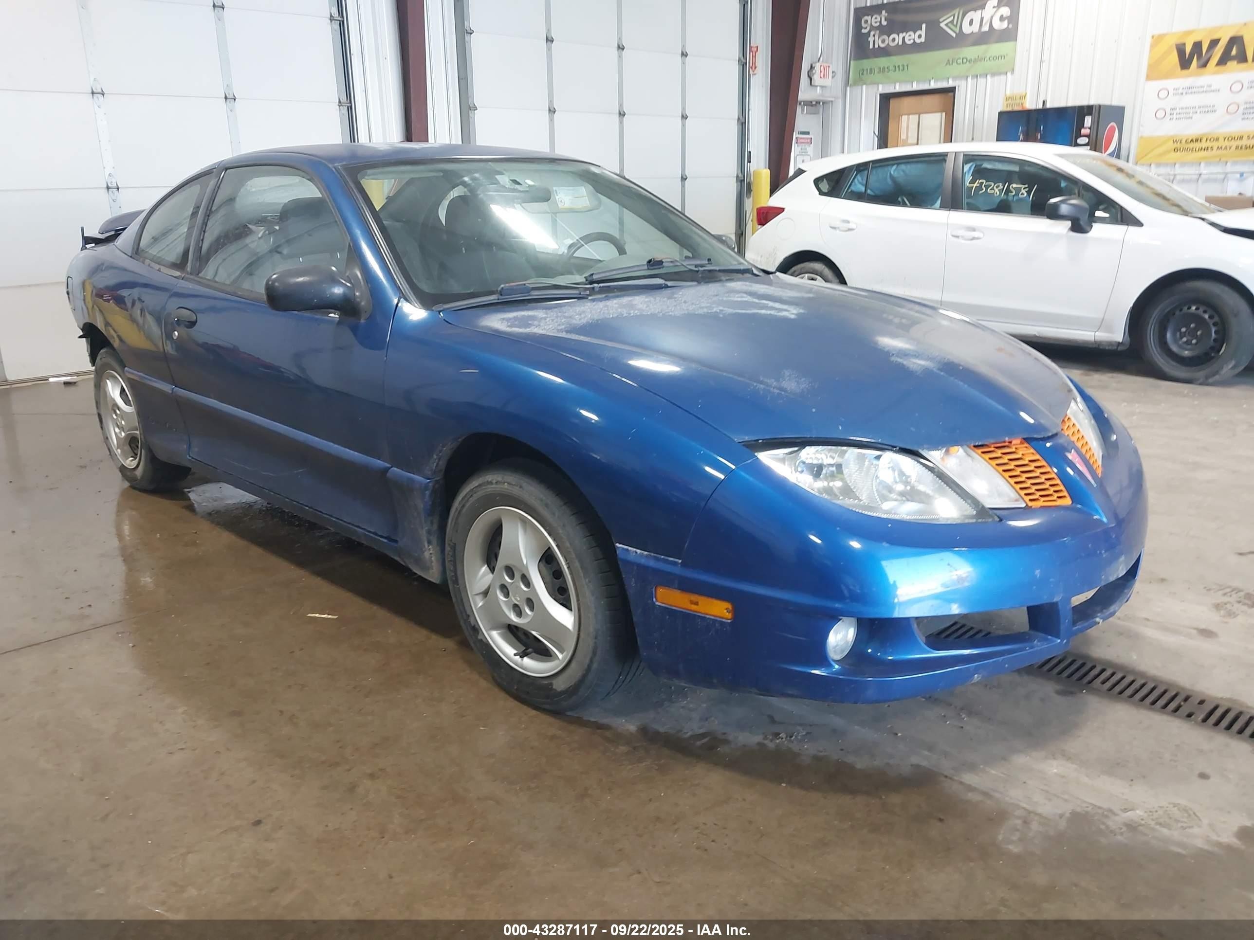2004 Pontiac Sunfire   Blue vin: 1G2JB12F547292266