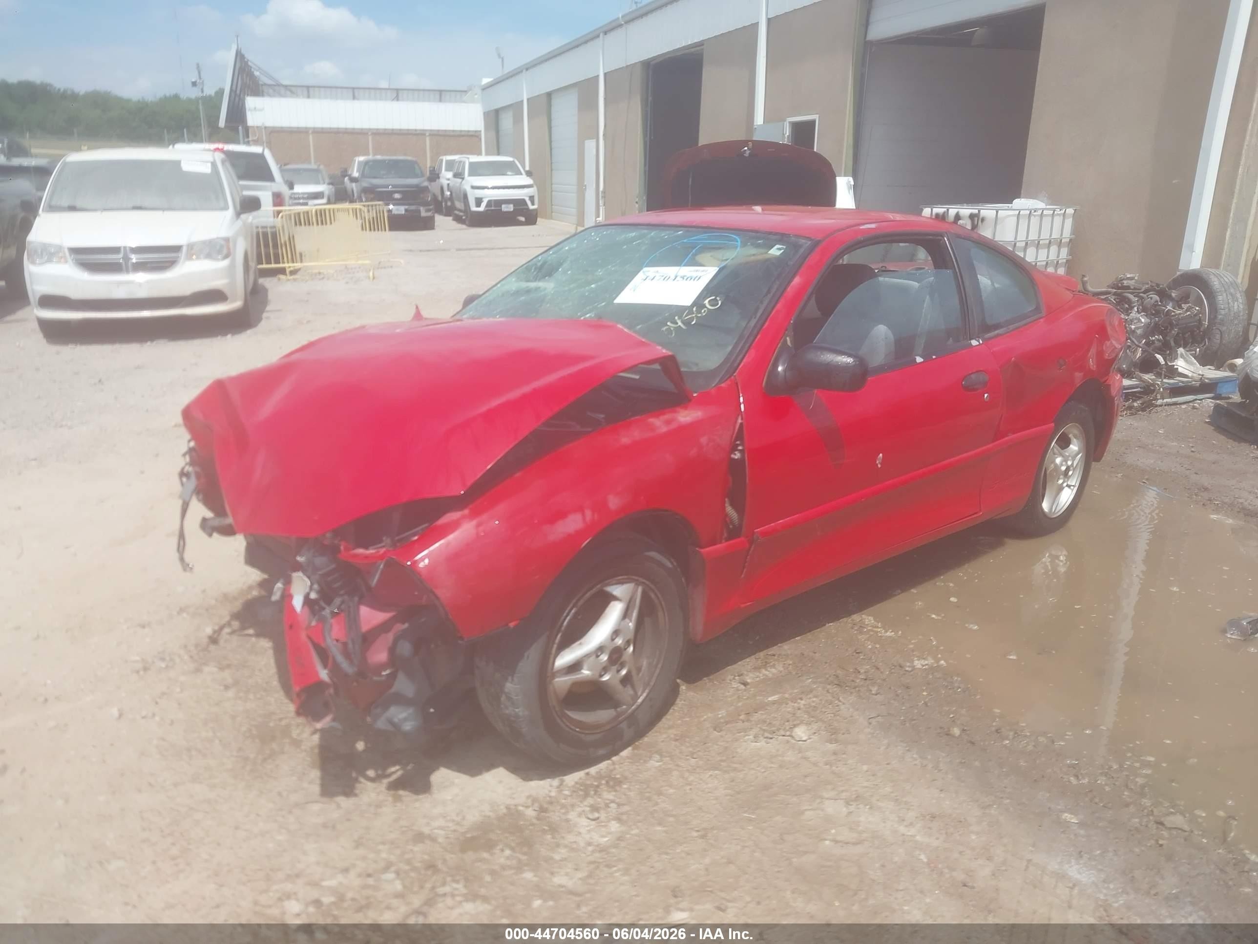 2004 Pontiac Sunfire   Red vin: 1G2JB12F547298178