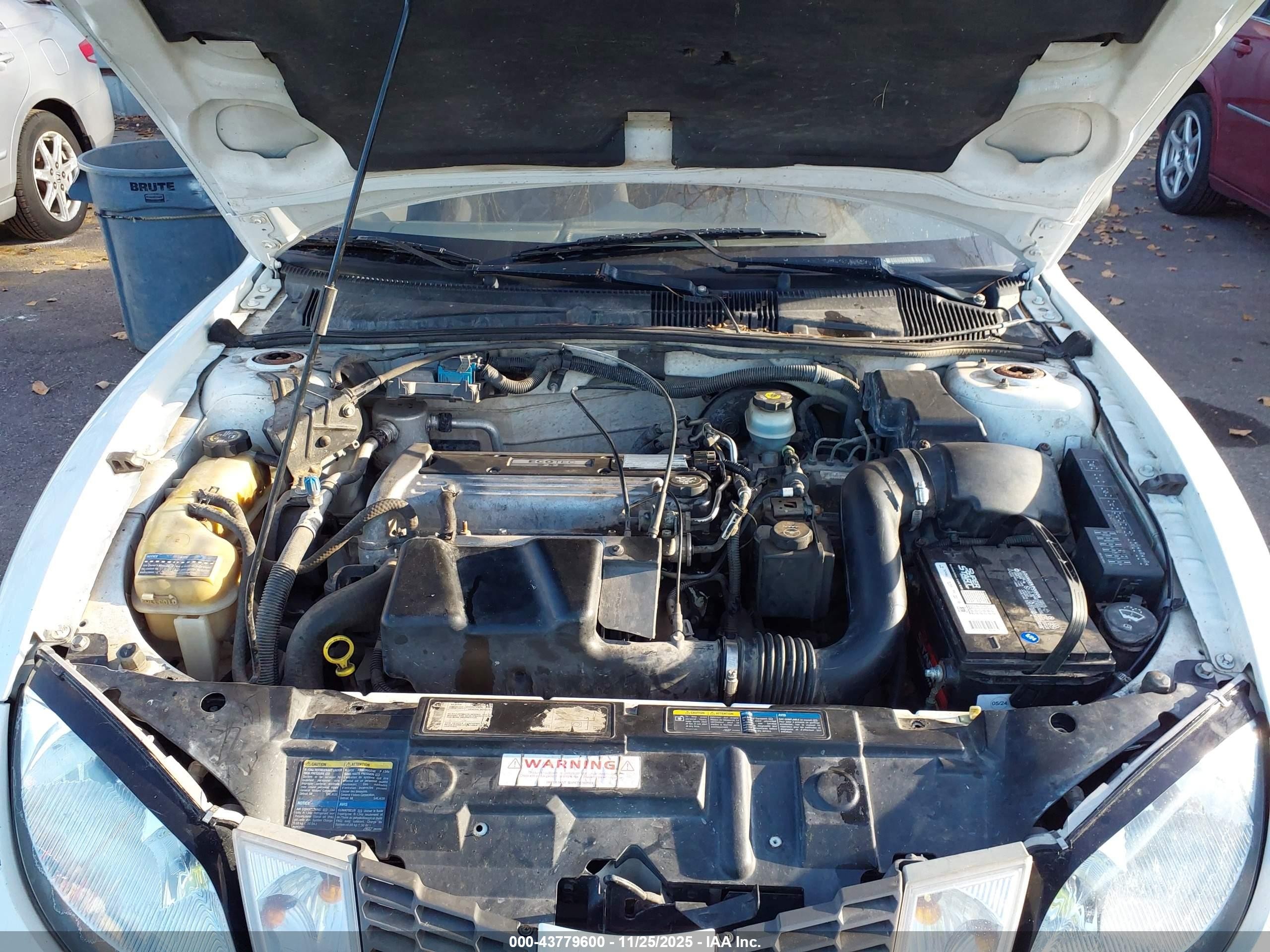 2003 Pontiac Sunfire   White vin: 1G2JB12F637304875