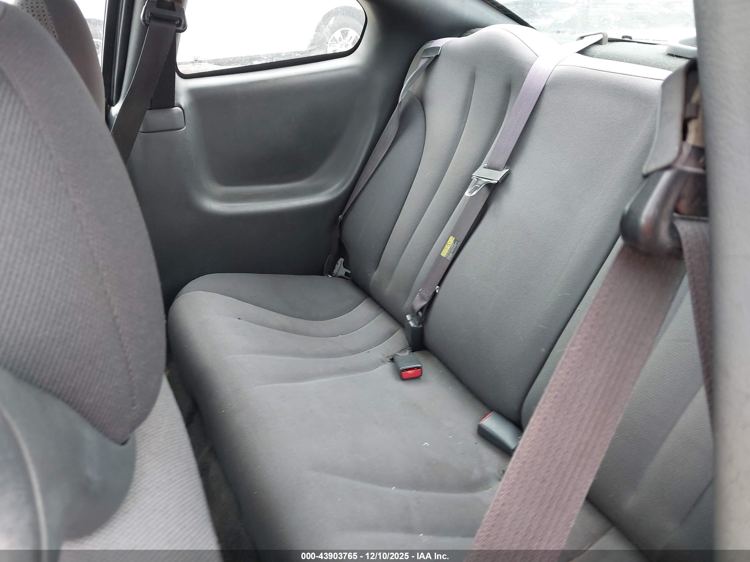2004 Pontiac Sunfire   Серый vin: 1G2JB12F647221450