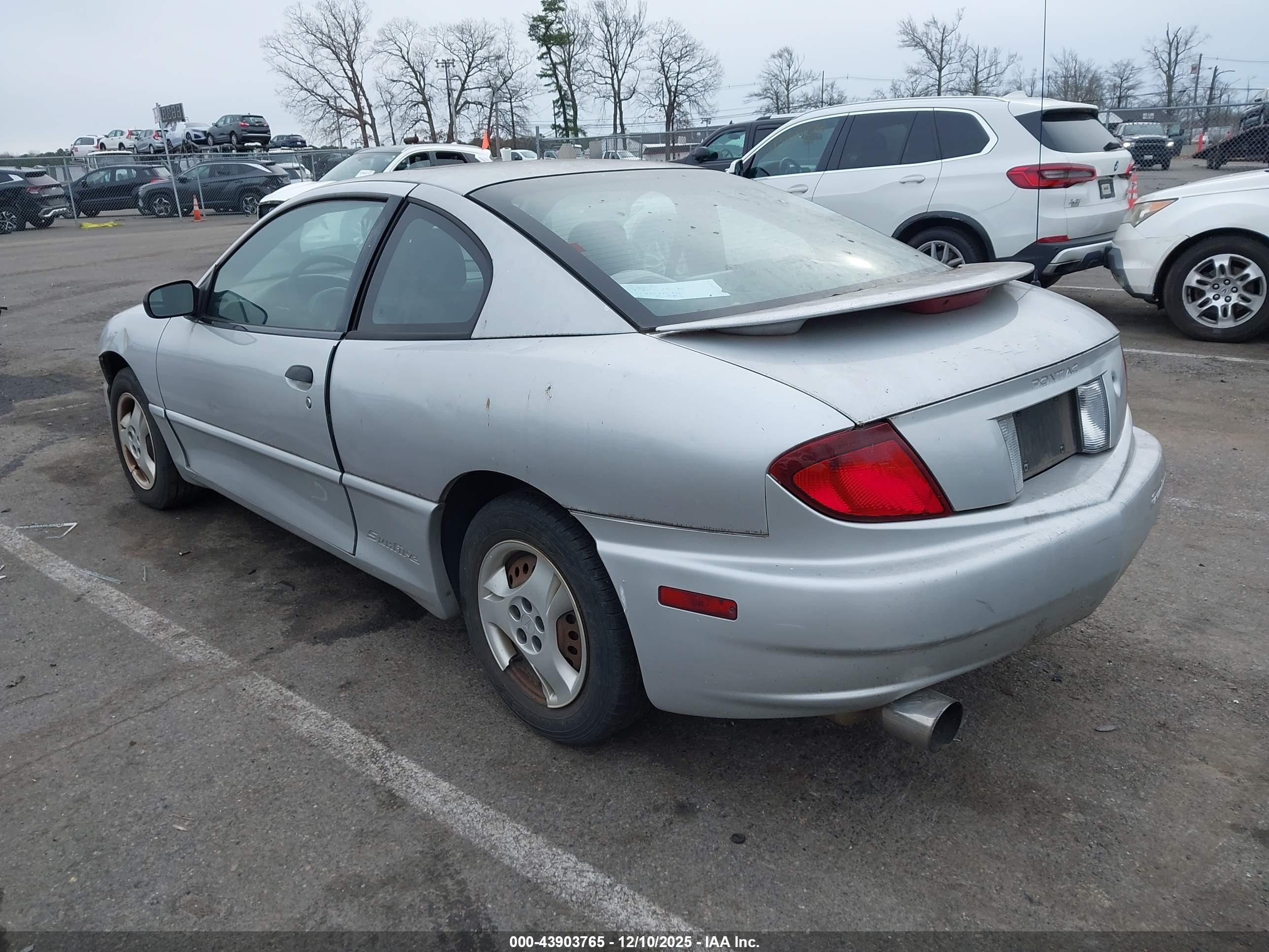 2004 Pontiac Sunfire   Серый vin: 1G2JB12F647221450