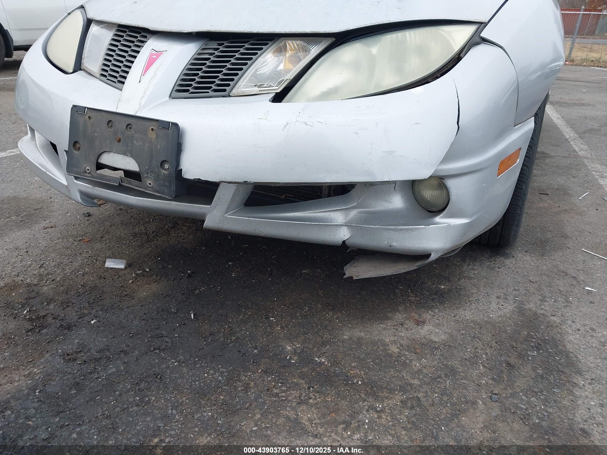 2004 Pontiac Sunfire   Серый vin: 1G2JB12F647221450