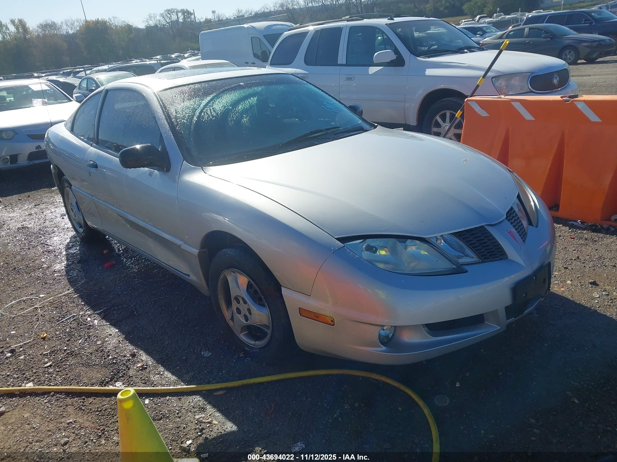 2004 Pontiac Sunfire   Silver vin: 1G2JB12F647350224