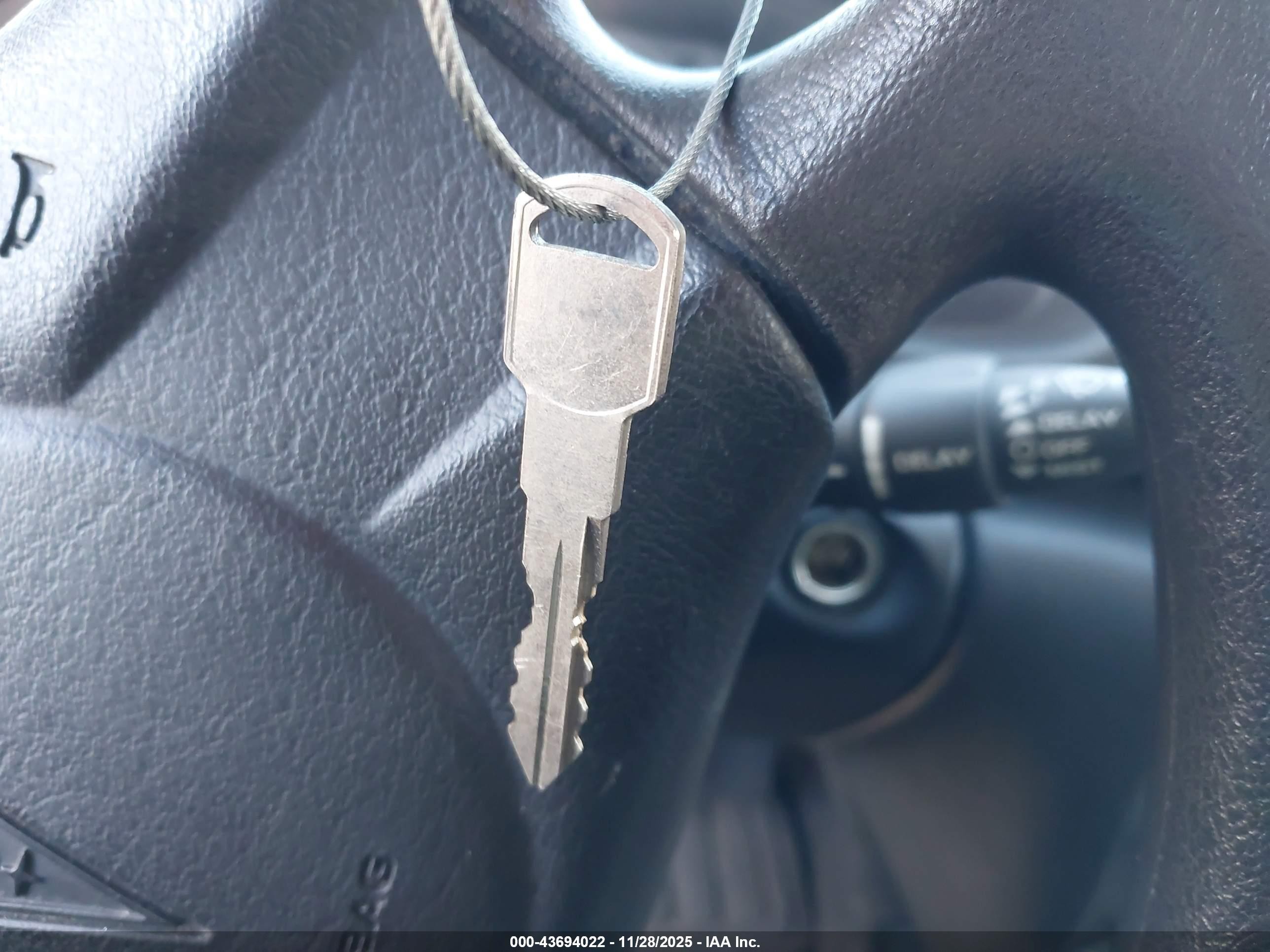 2004 Pontiac Sunfire   Silver vin: 1G2JB12F647350224