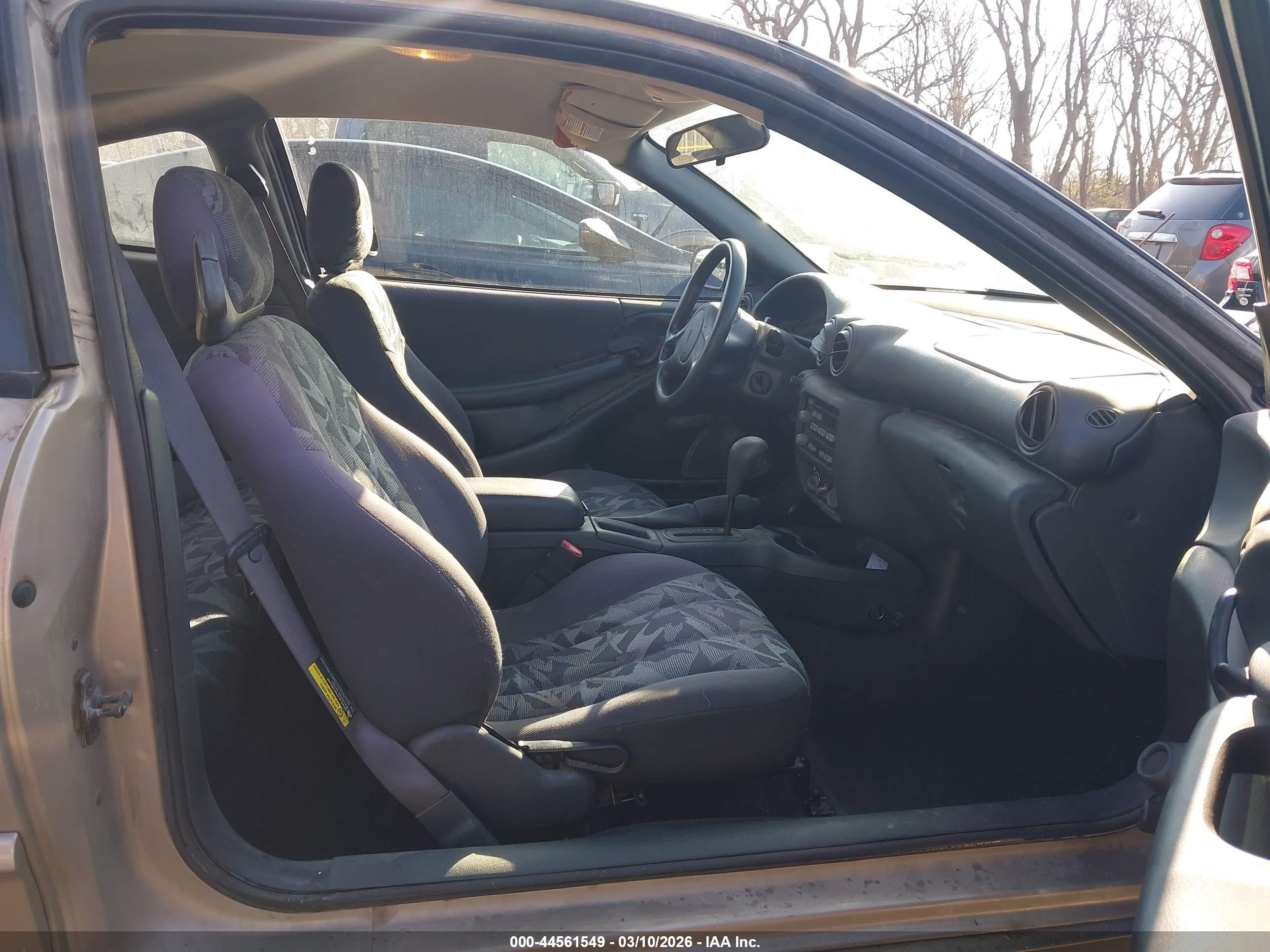 2003 Pontiac Sunfire   Желто-коричневый vin: 1G2JB12F737259882