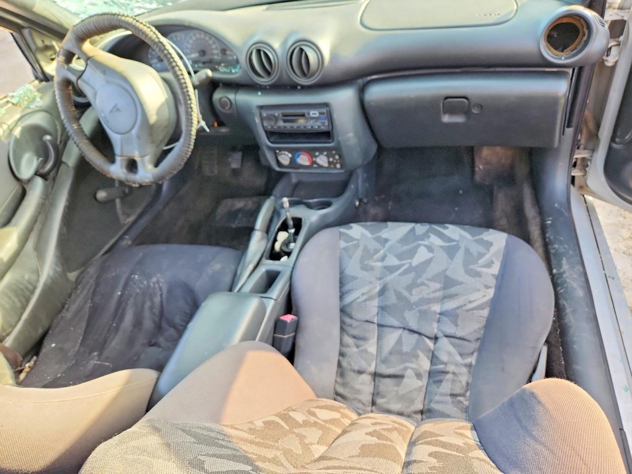2003 Pontiac Sunfire Silver vin: 1G2JB12F737366155