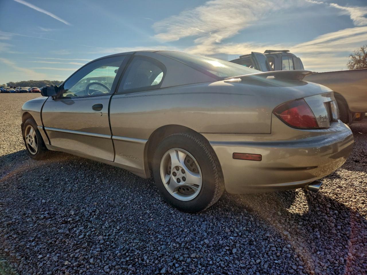 2004 Pontiac Sunfire Tan vin: 1G2JB12F747140263