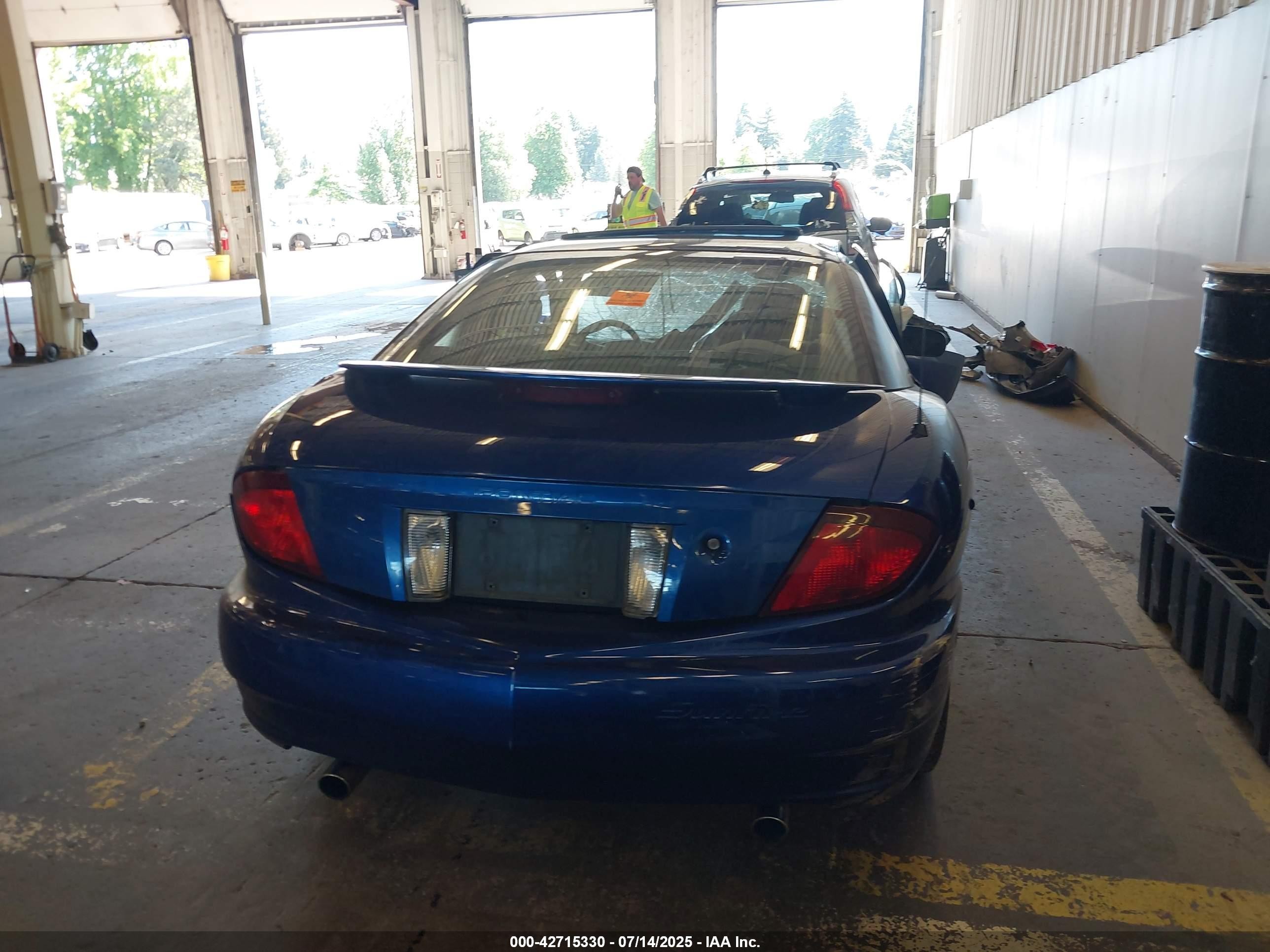 2004 Pontiac Sunfire   Синий vin: 1G2JB12F747146239