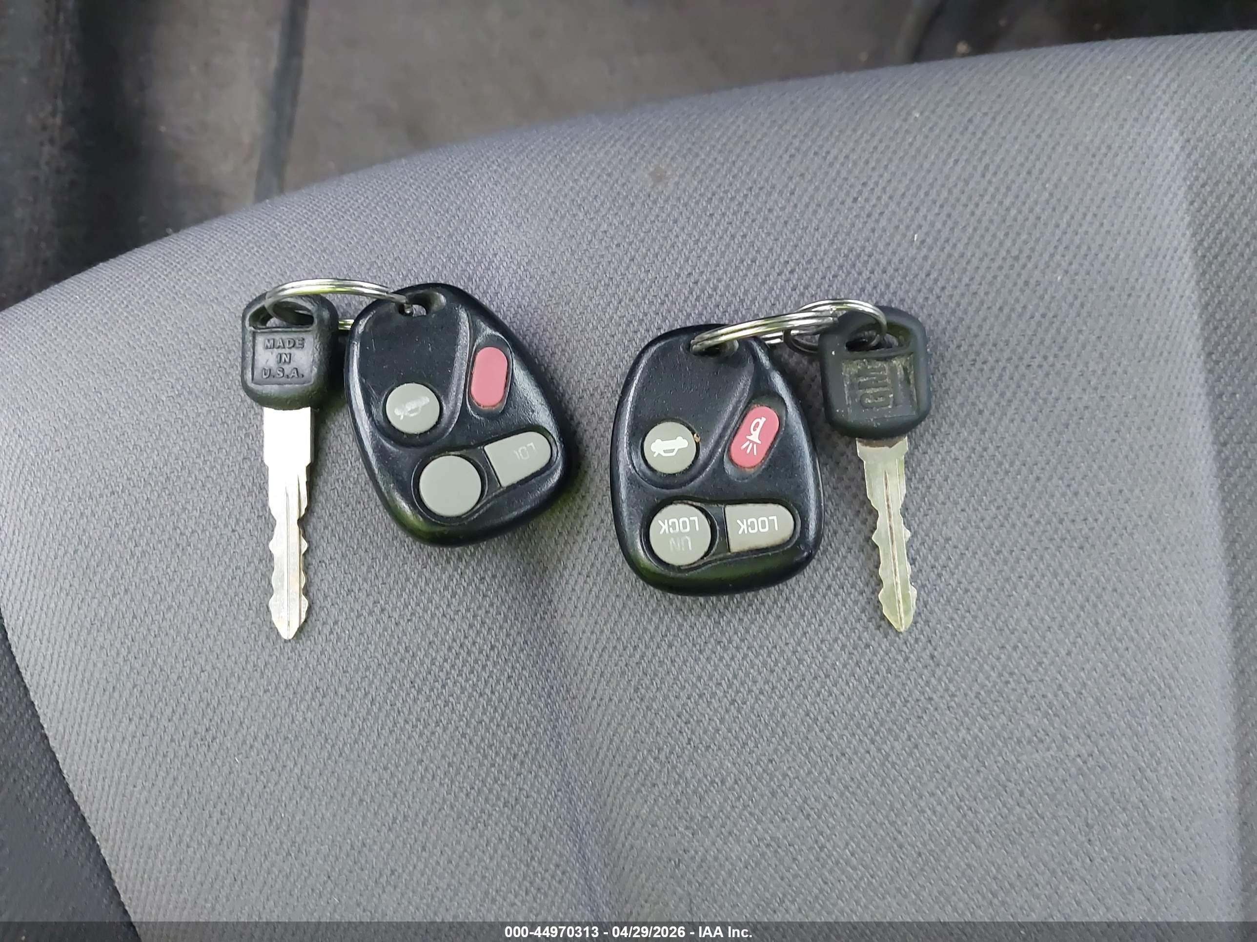 2004 Pontiac Sunfire   Blue vin: 1G2JB12F747263044