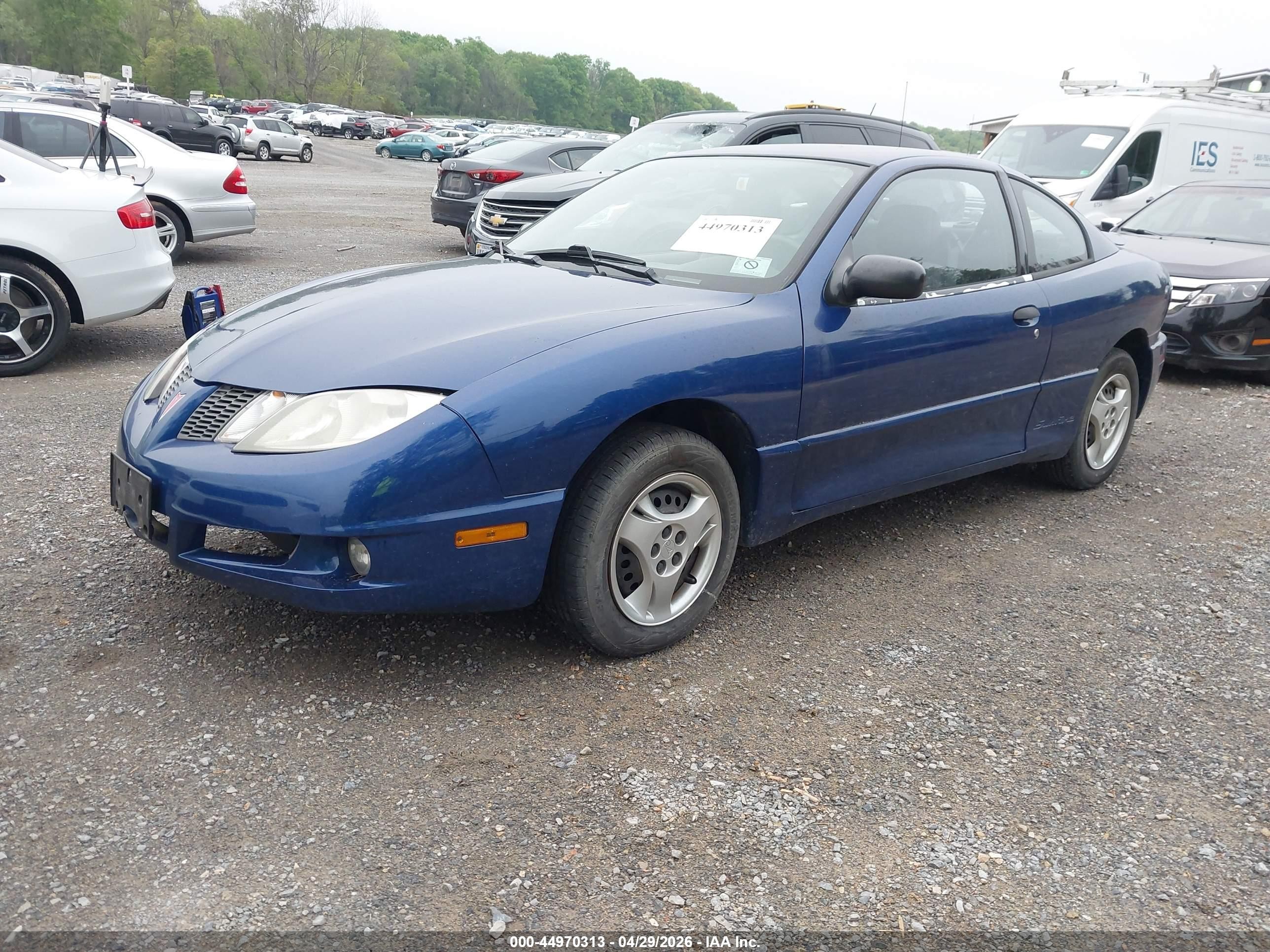 2004 Pontiac Sunfire   Blue vin: 1G2JB12F747263044