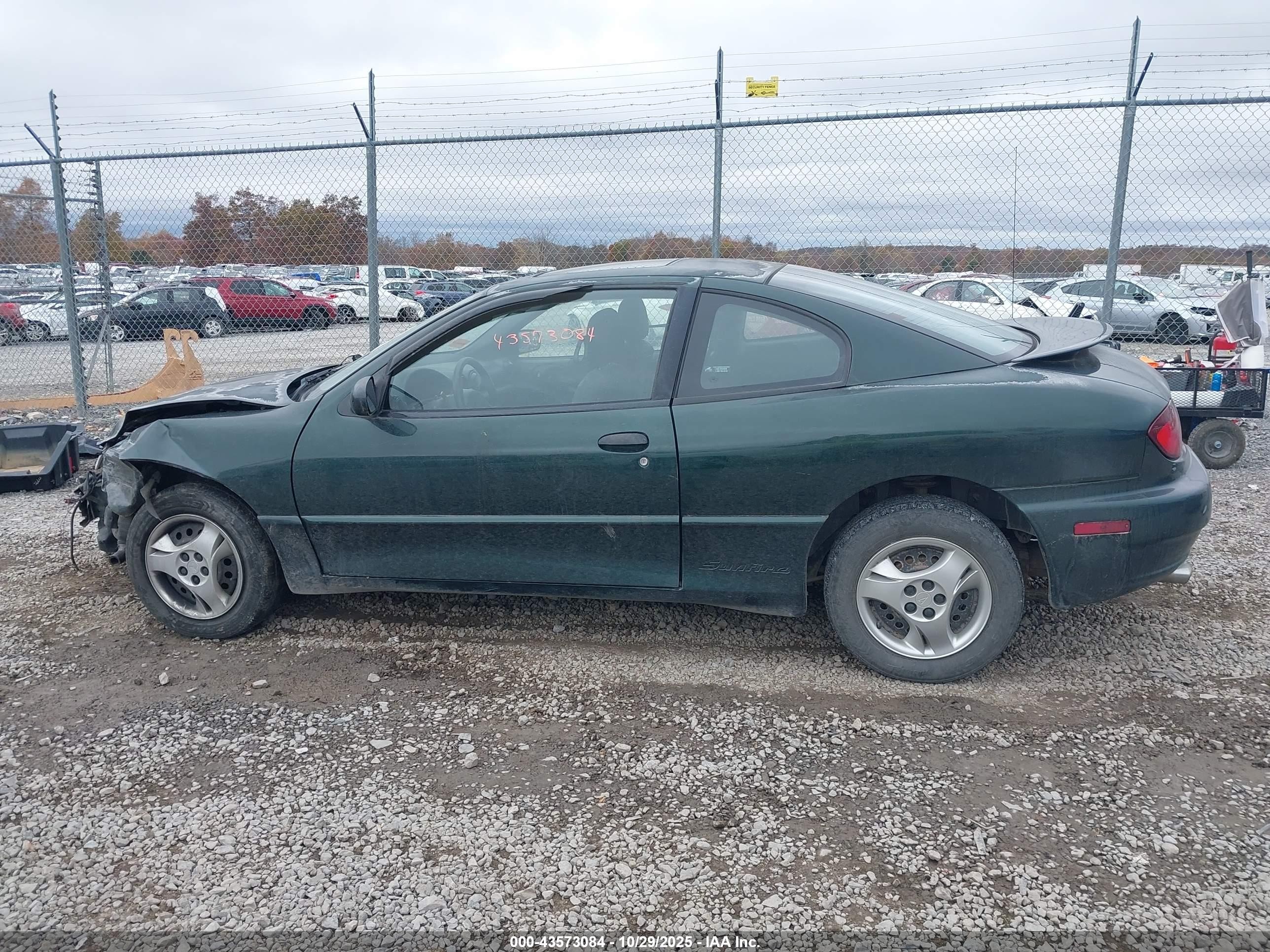 2003 Pontiac Sunfire   Green vin: 1G2JB12F837296021
