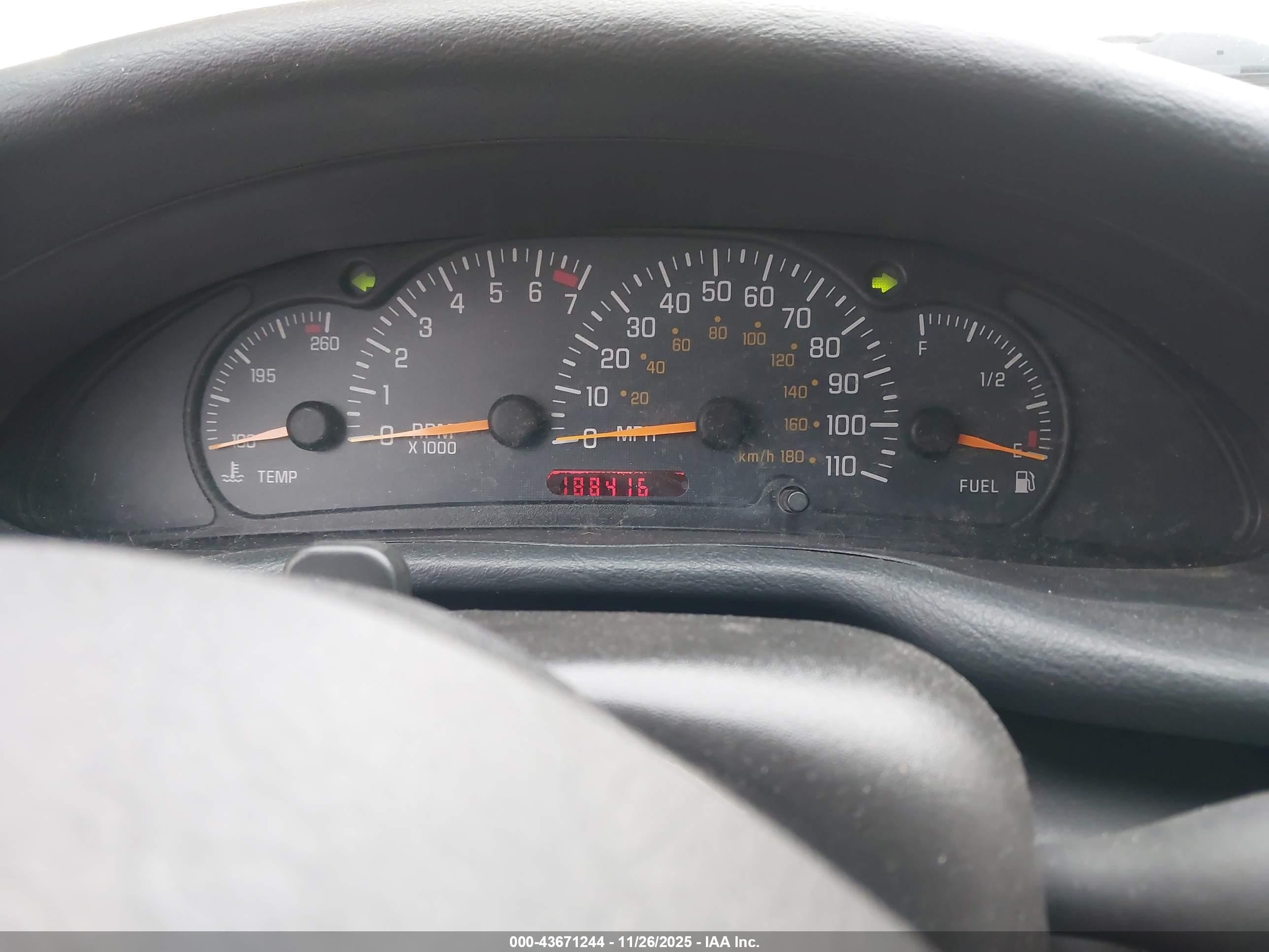 2004 Pontiac Sunfire   Yellow vin: 1G2JB12F847162420
